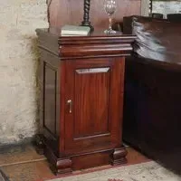 Luton Lamp Table - Mahogany, Gloss Lacquer