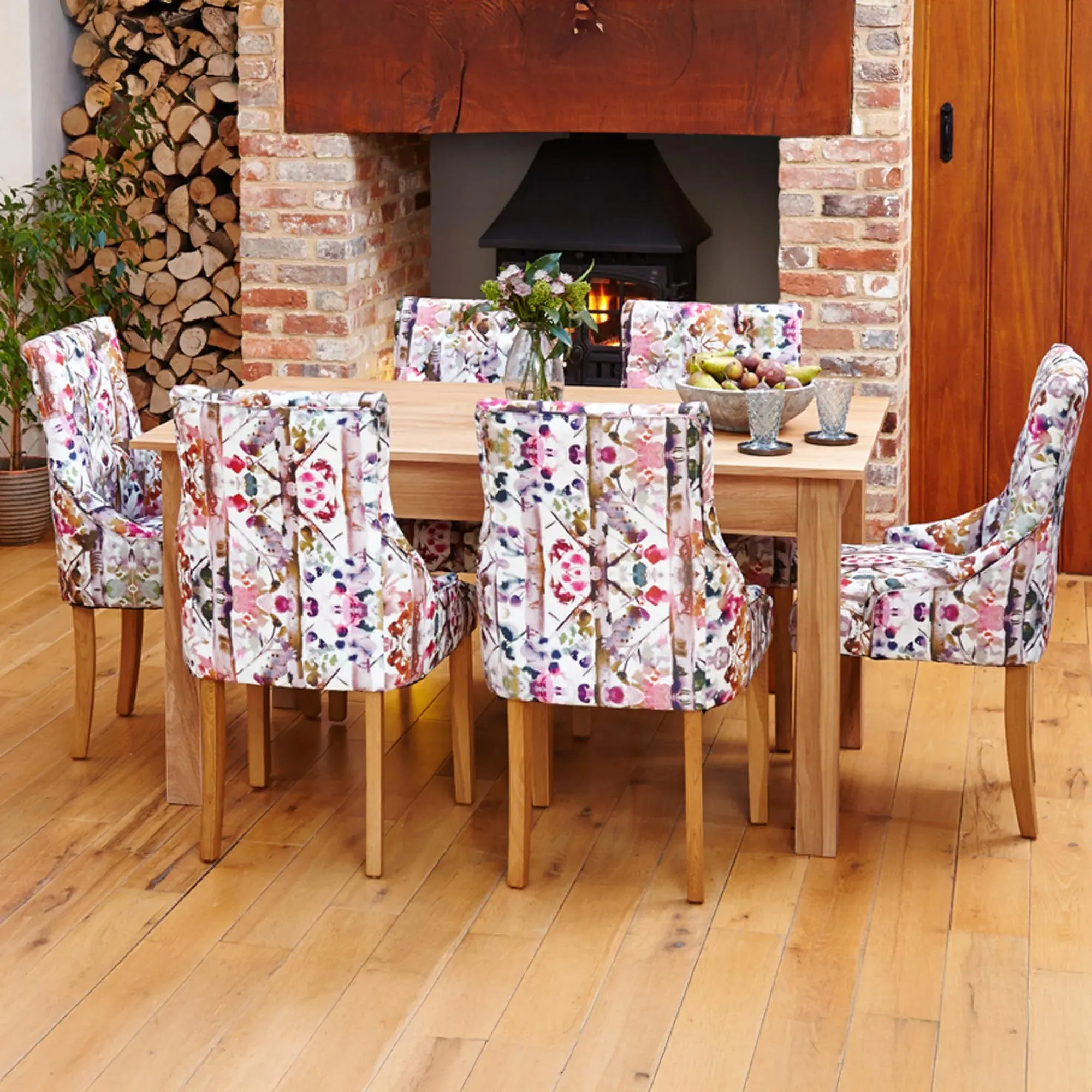 Martin Oak 6-Seater Dining Table