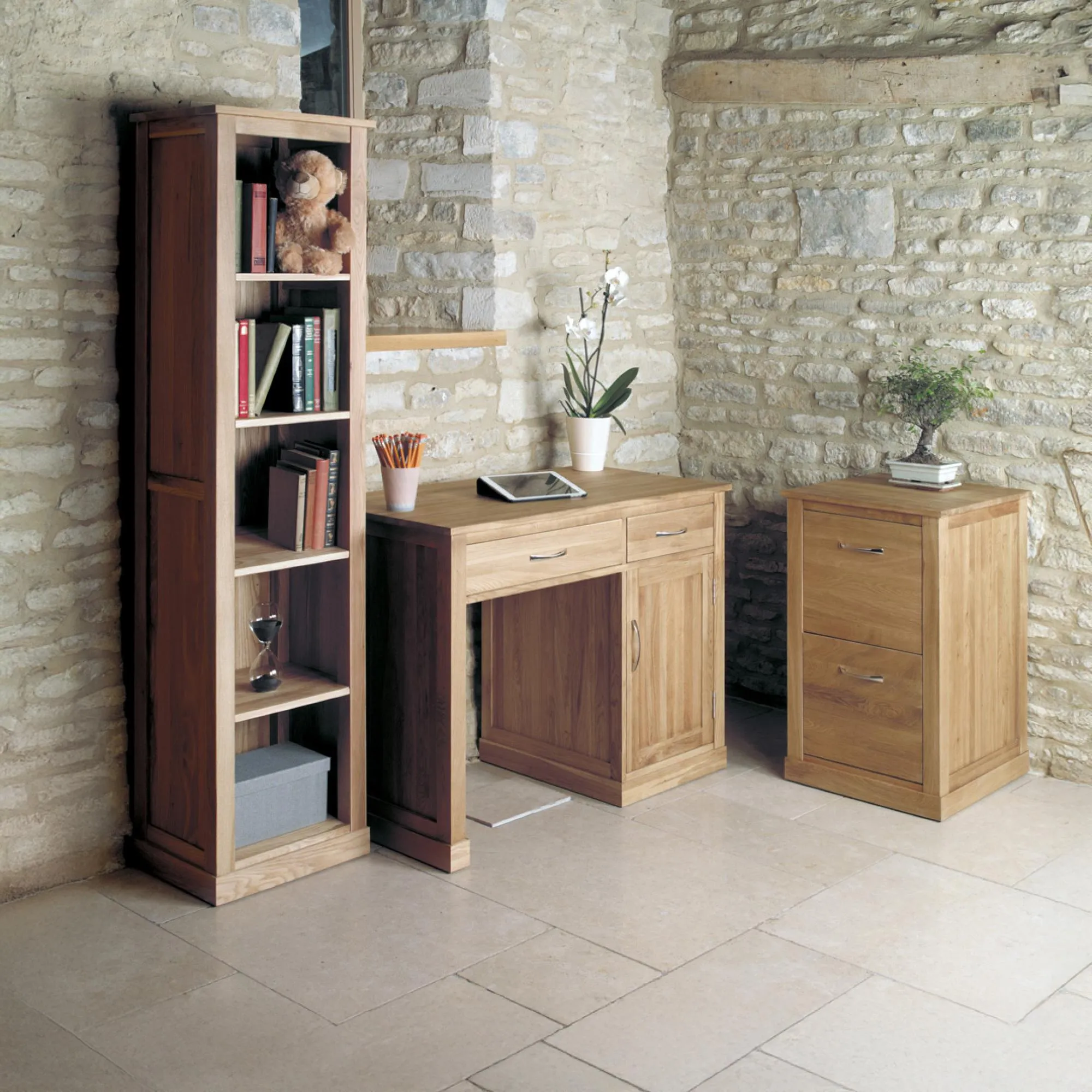 Martin Oak Narrow Bookcase - Satin Lacquer