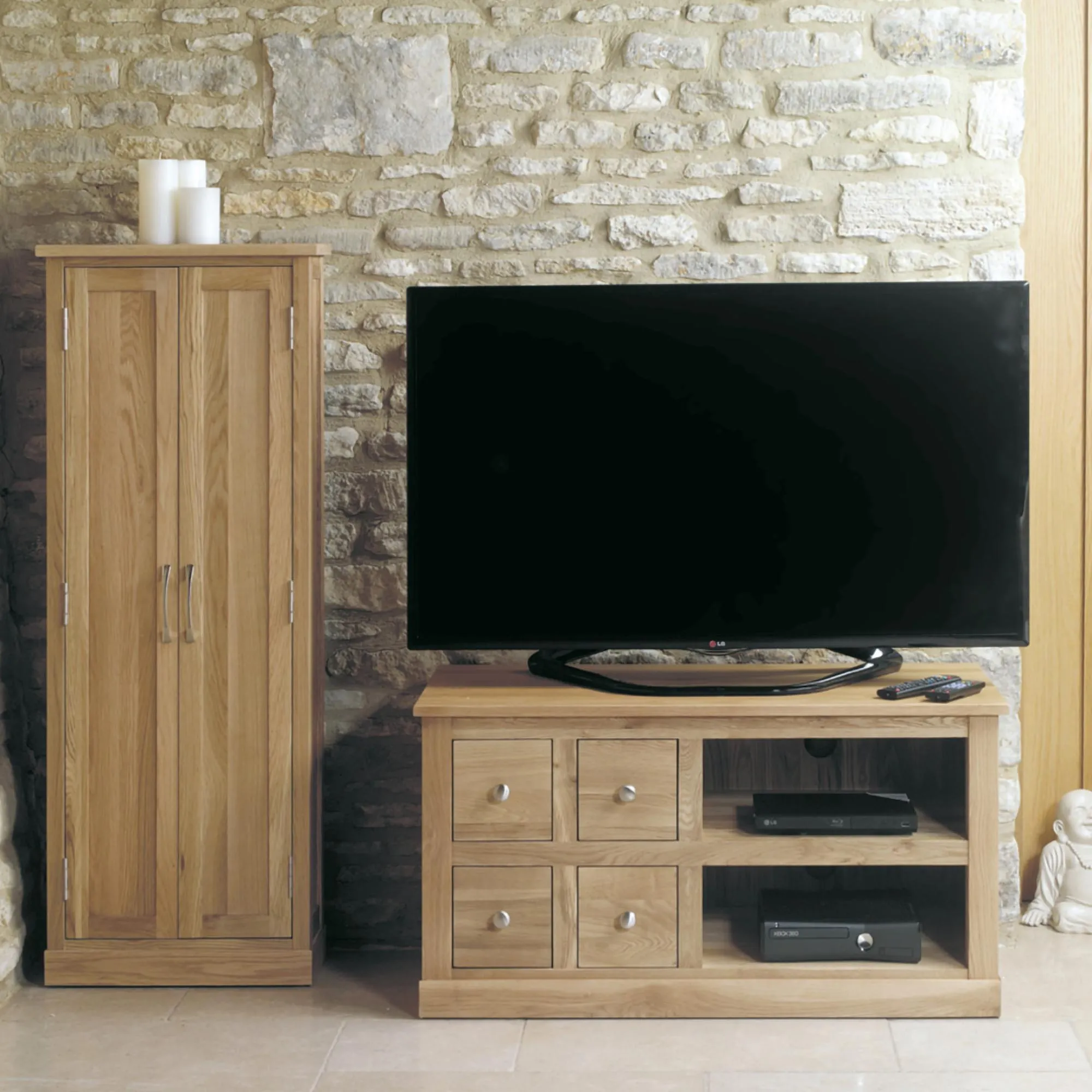 Martin Oak TV Cabinet - Satin Lacquer