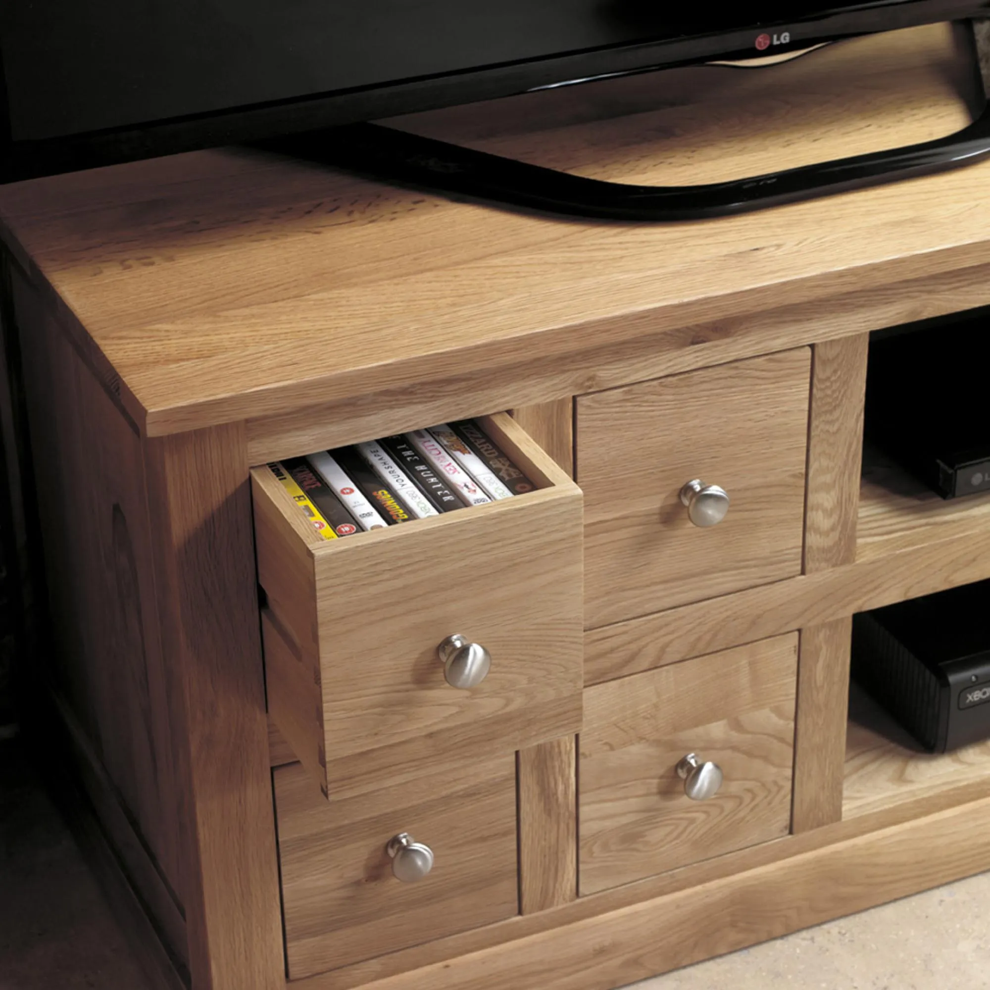 Martin Oak TV Cabinet - Satin Lacquer