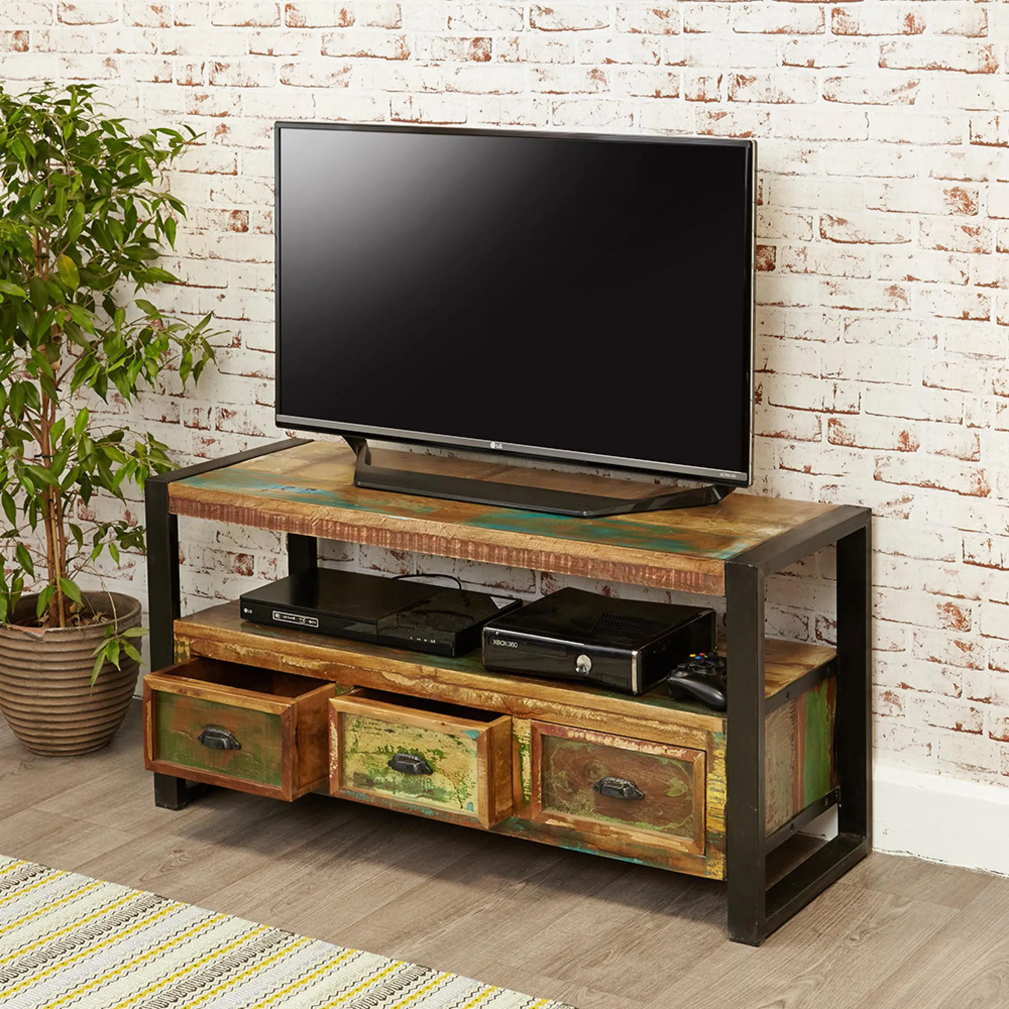 Urmston Reclaimed TV Cabinet - Satin Lacquer