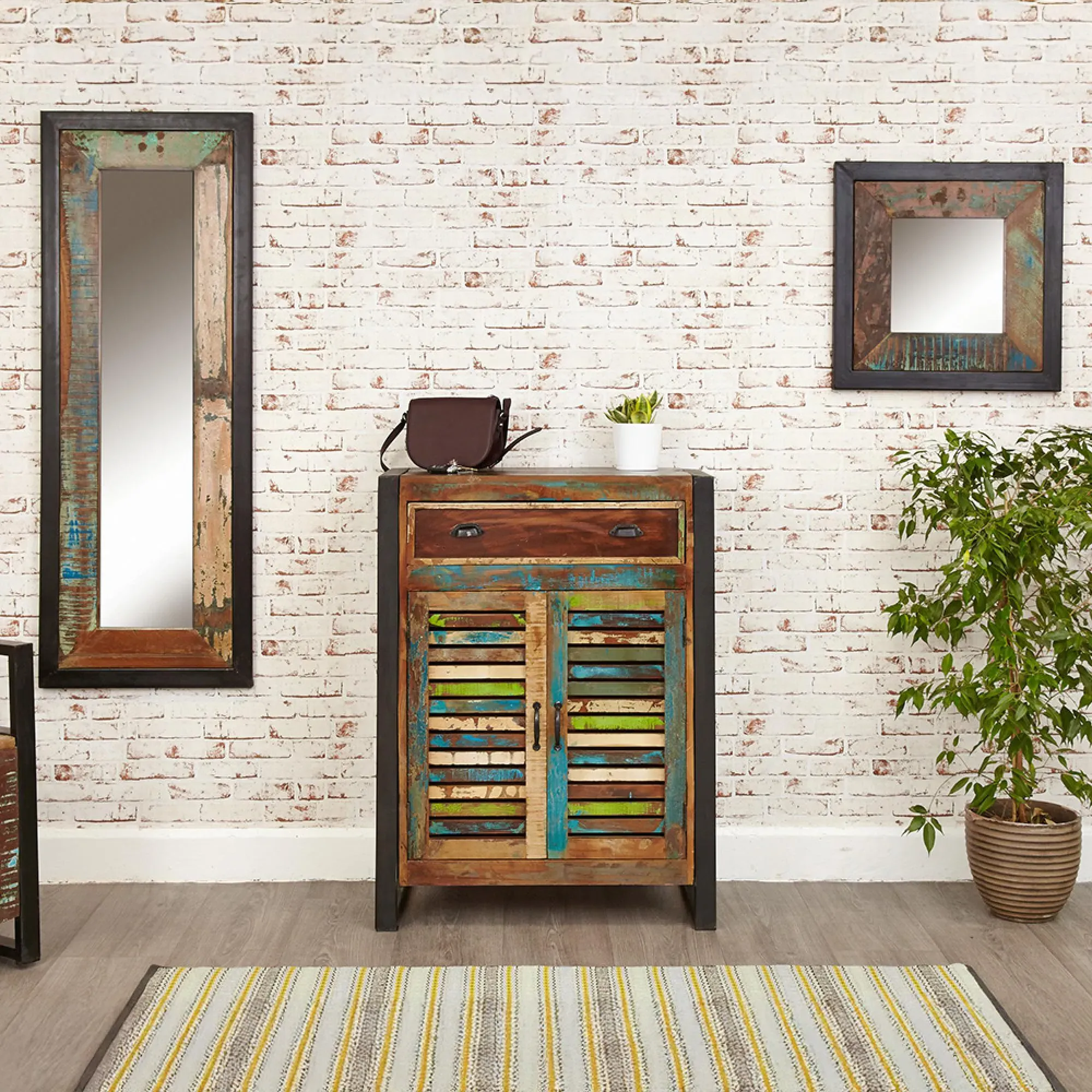 Urmston Square Mirror - Satin Lacquer