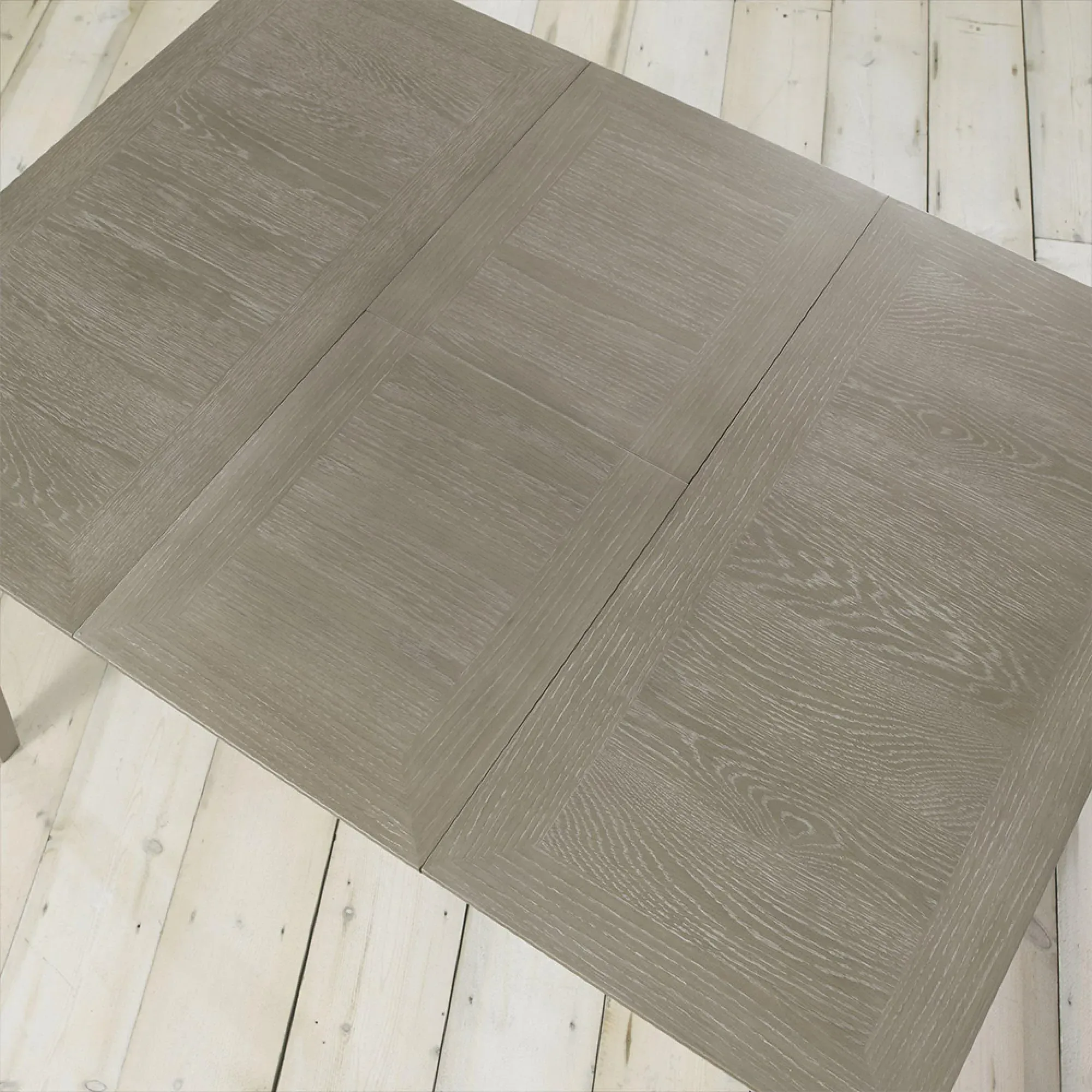 Bergen Extendable Dining Table with 4 Chairs - Grey Washed, Oak