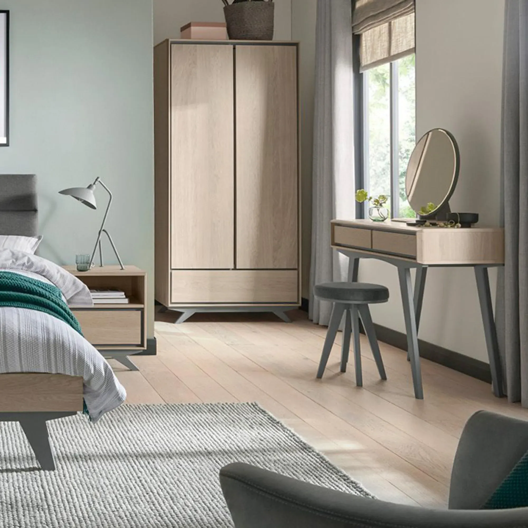 Brunel Round Vanity Mirror - Scandi Oak, Dark Grey