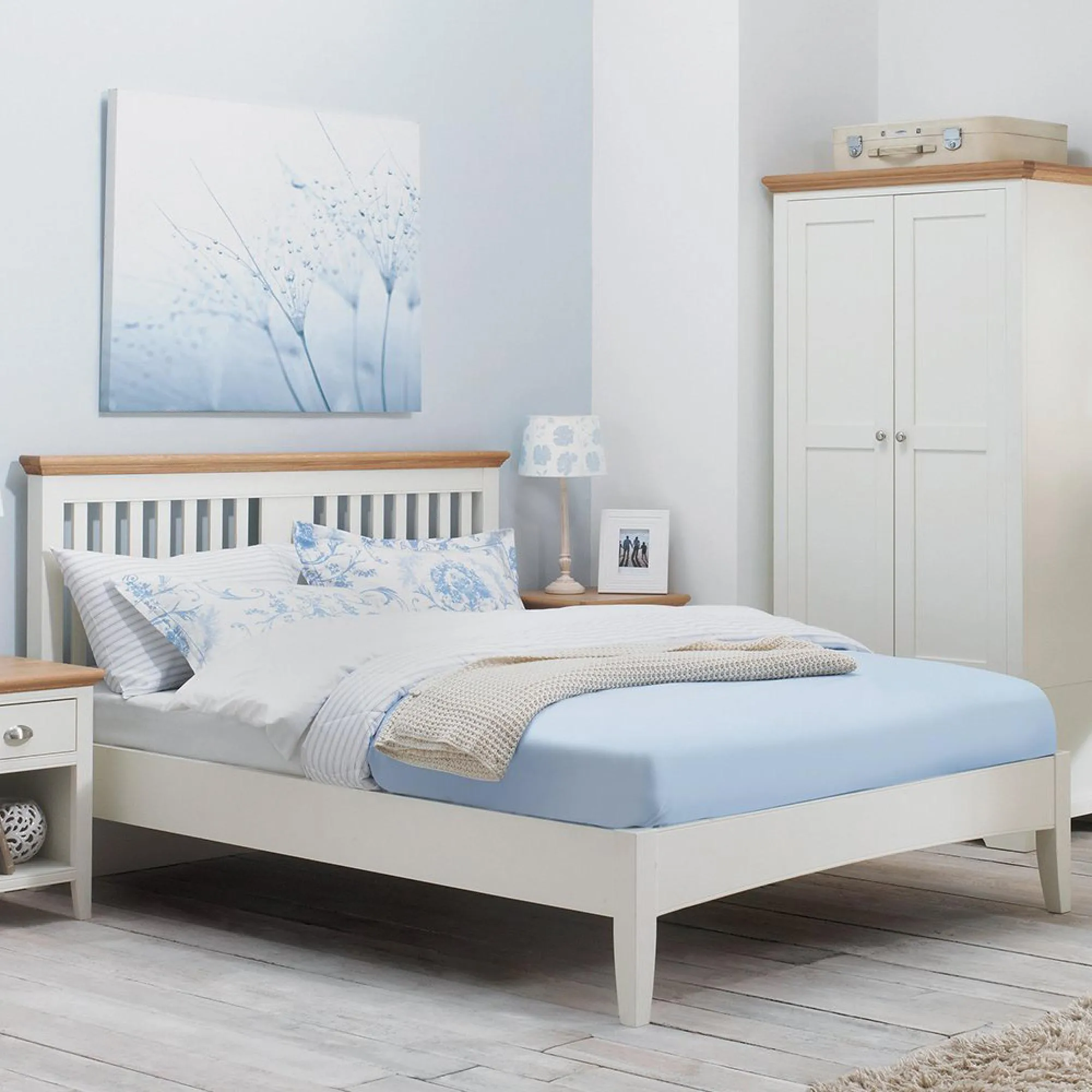 Hampstead Two Tone Bedstead - Ivory, Oak