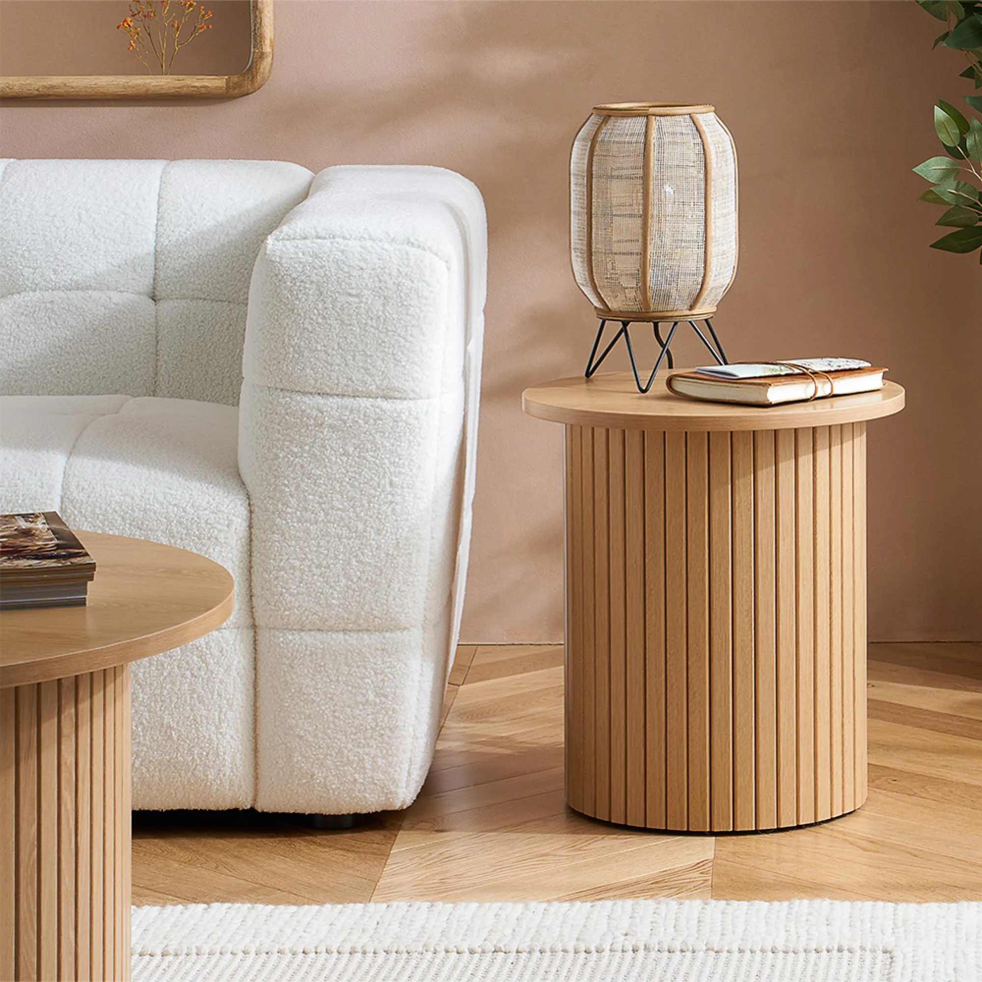 Axel Fluted Round Side Table - Oak