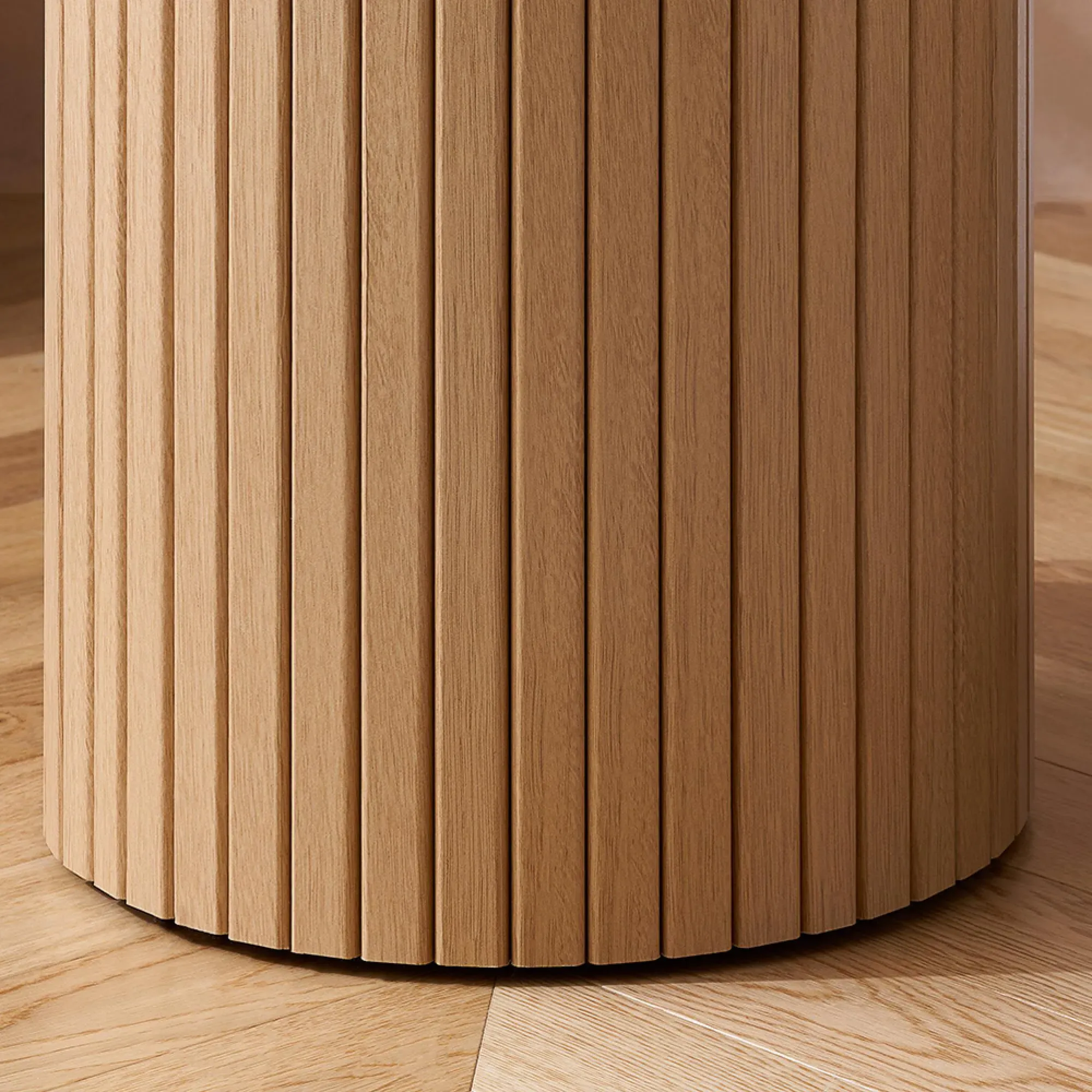 Axel Fluted Round Side Table - Oak