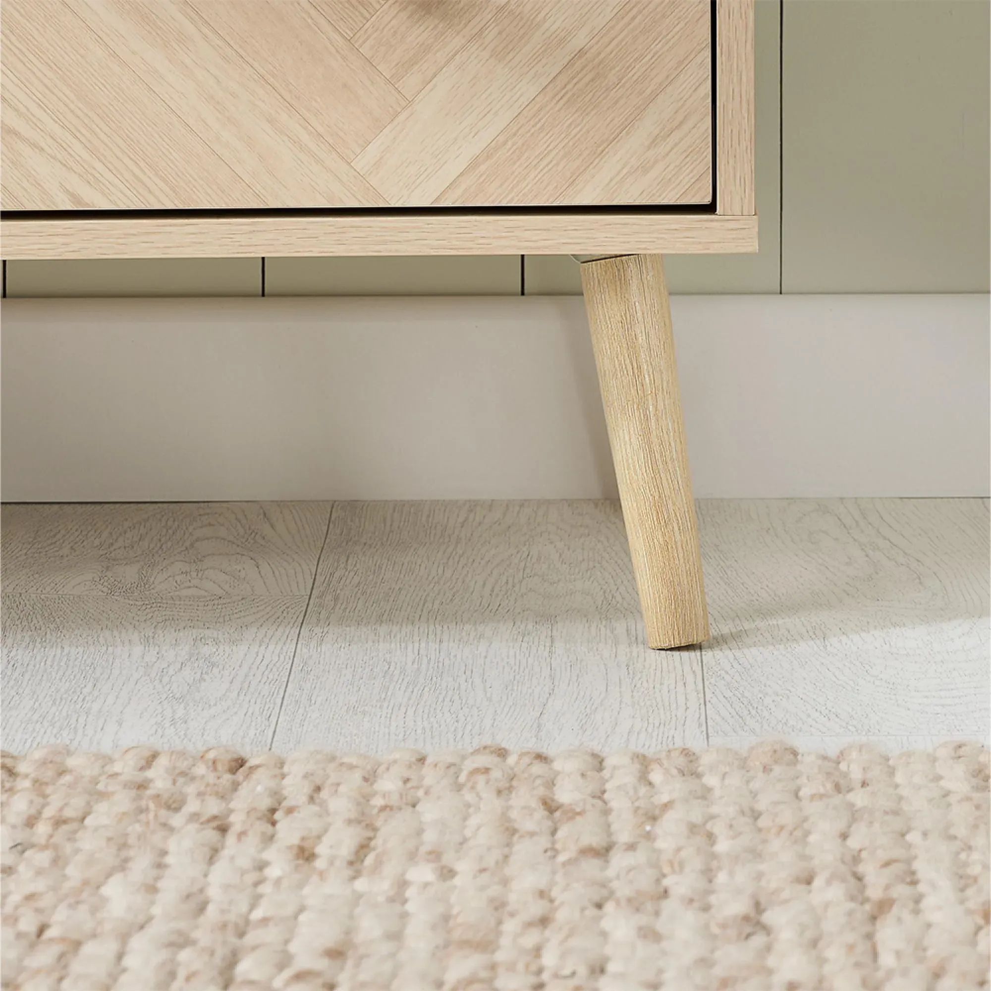 Herringford 6 Drawer Wide Chest - Oak