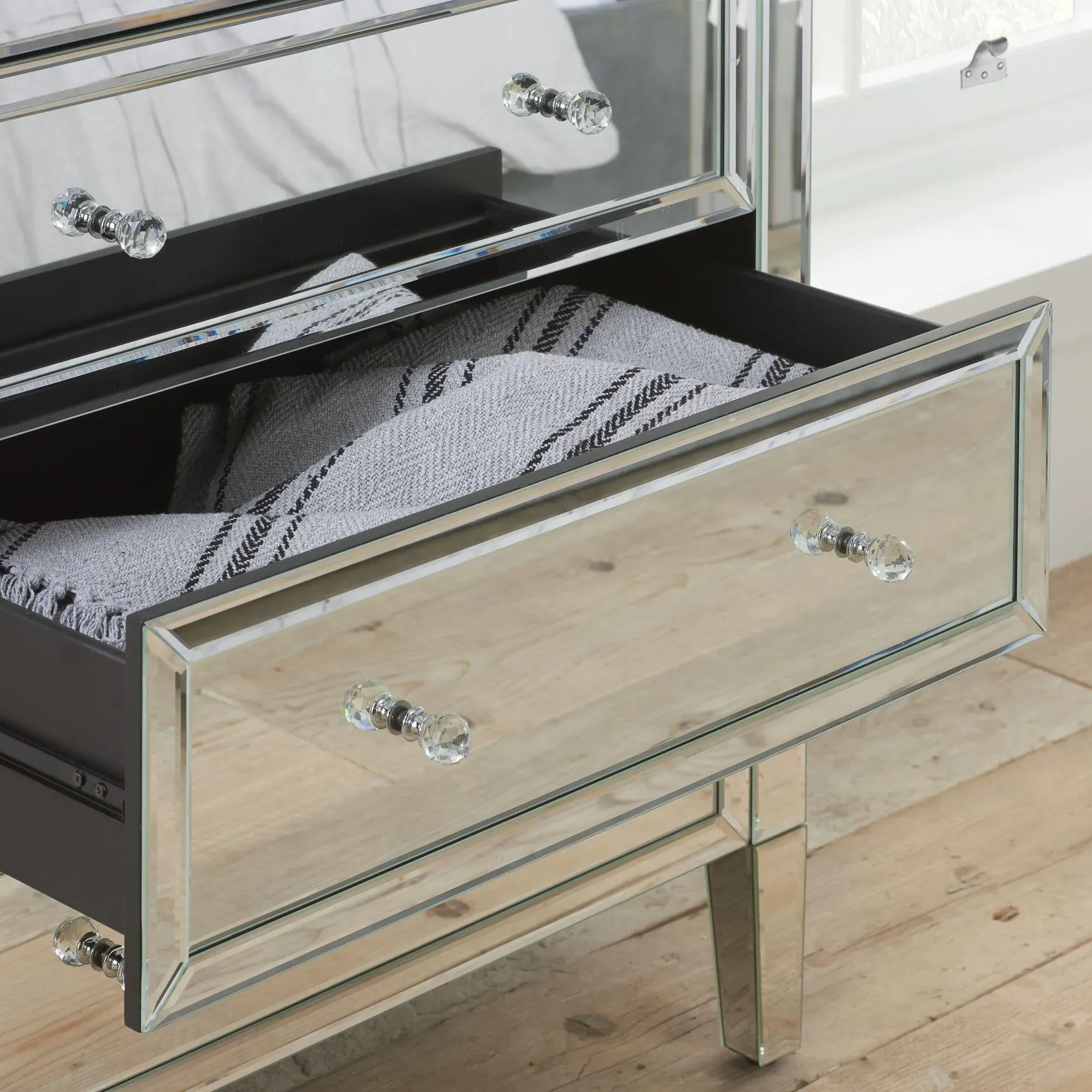 Valencia 3 Drawer Chest - Mirrored