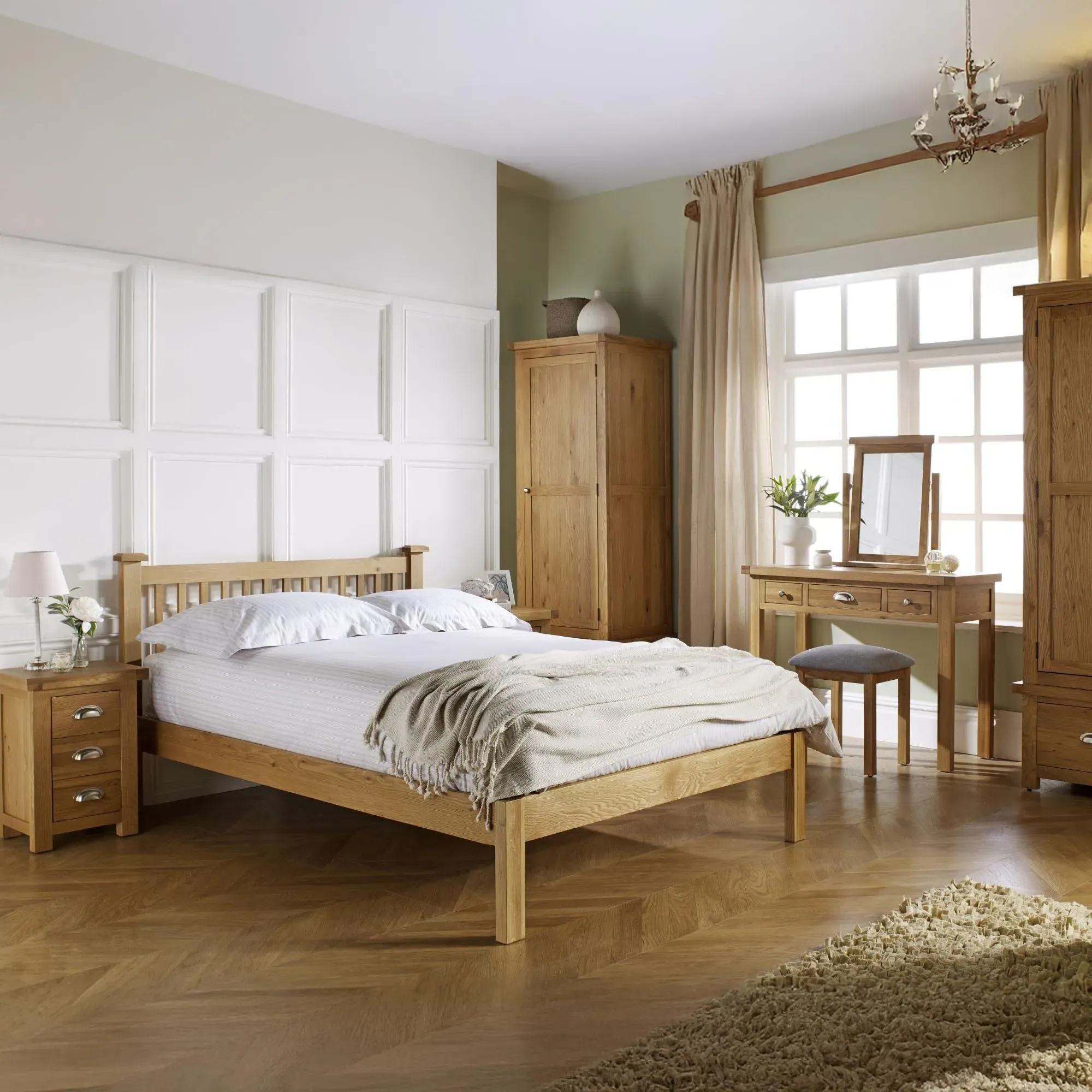 Woburn 2 Door Wardrobe with Drawers - Rustic, Oak