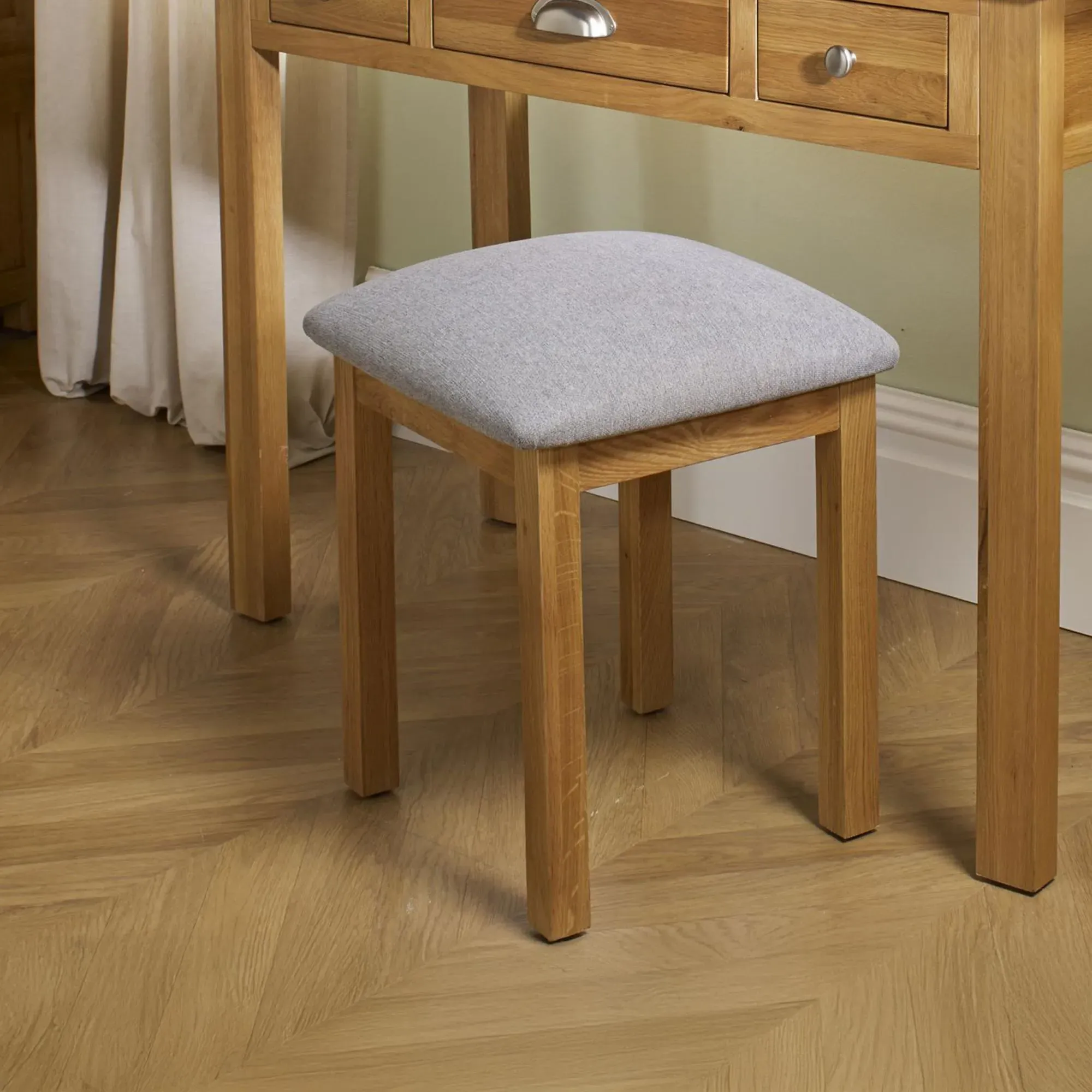 Woburn Padded Dressing Stool - Rustic, Oak