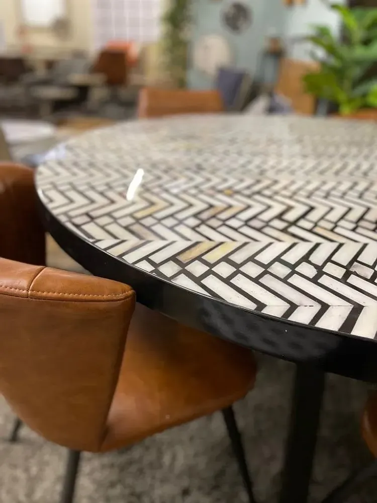 Allentown 4-Seater Round Dining Table - Monochrome