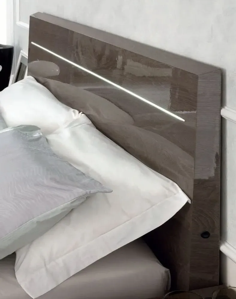 Modum Platinum Bed Frame - Silver Birch