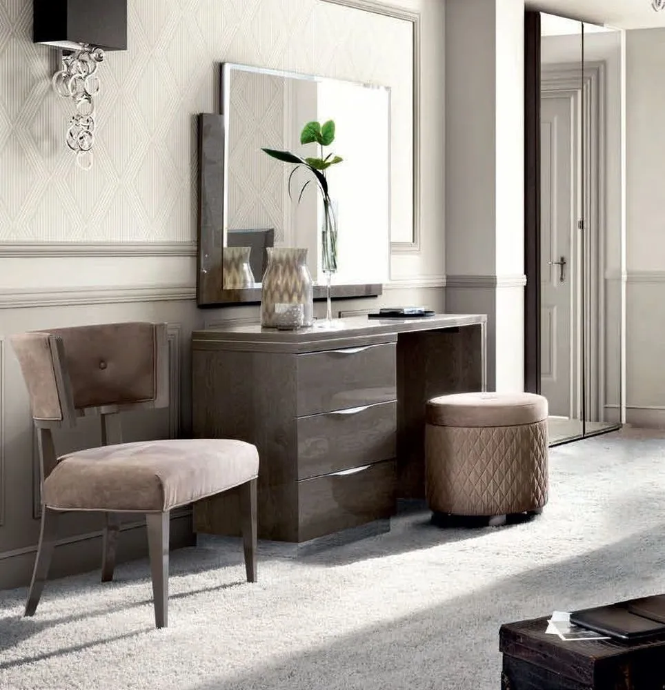 Modum Platinum Round Pouf - Taupe