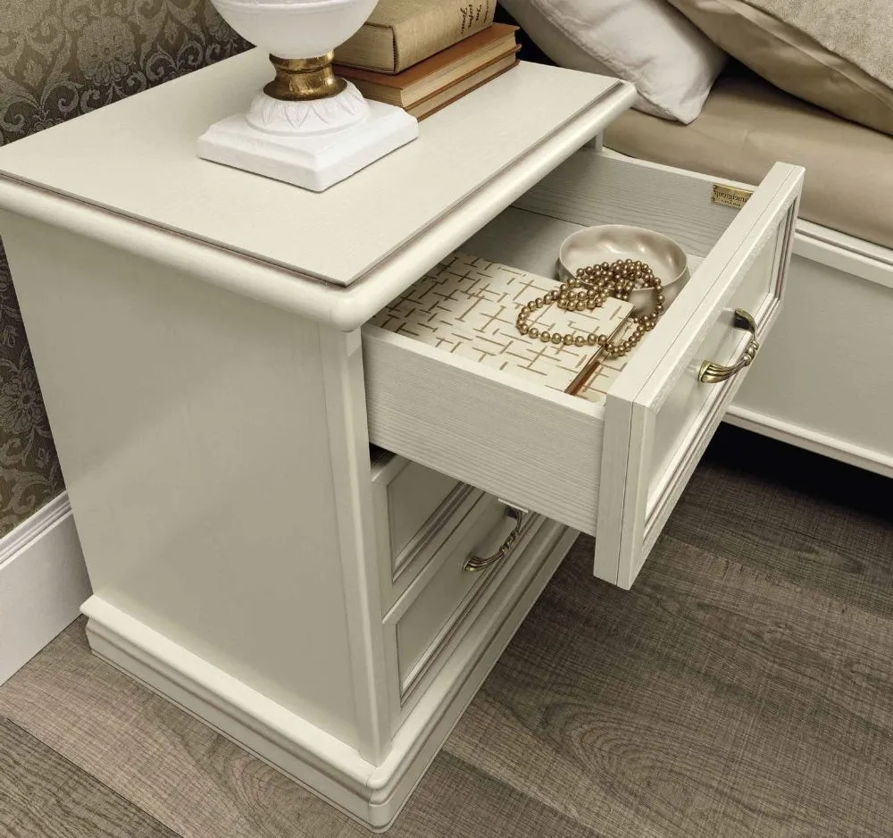 Nostalgia 3 Drawer Bedside Cabinet - Bianco Antico