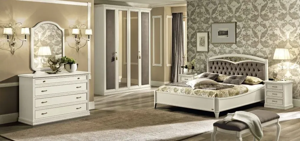 Nostalgia 3 Drawer Bedside Cabinet - Bianco Antico