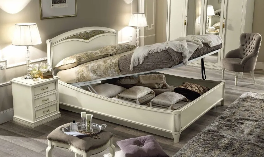 Nostalgia 3 Drawer Bedside Cabinet - Bianco Antico