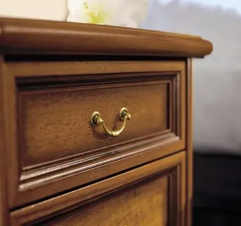 Nostalgia 3 Drawer Bedside Cabinet - Walnut