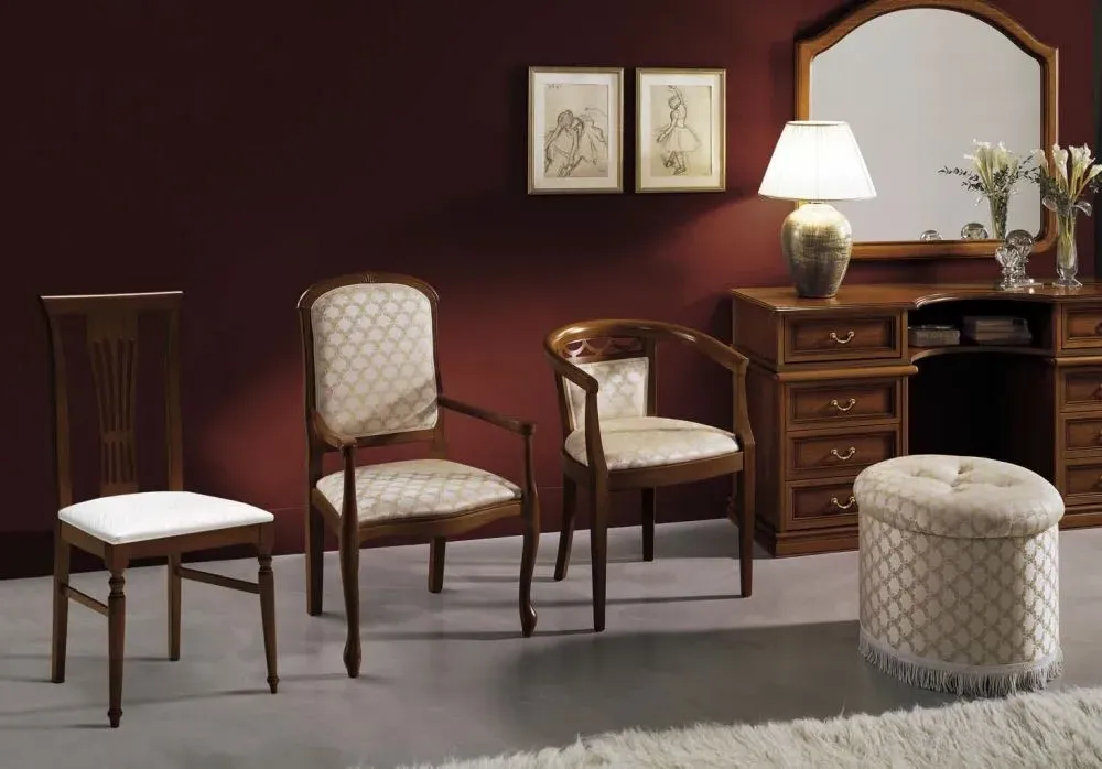 Nostalgia Armchair - Walnut