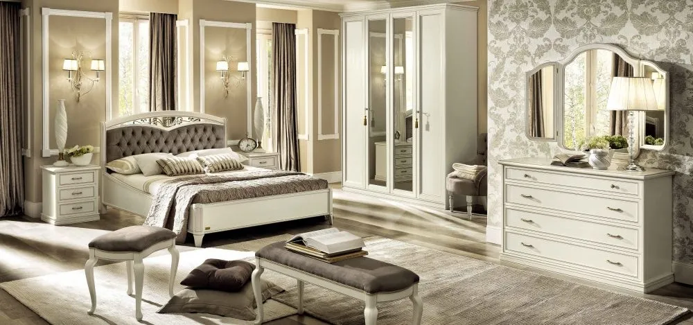 Nostalgia Padded Dressing Stool - Bianco Antico, Italian Leather