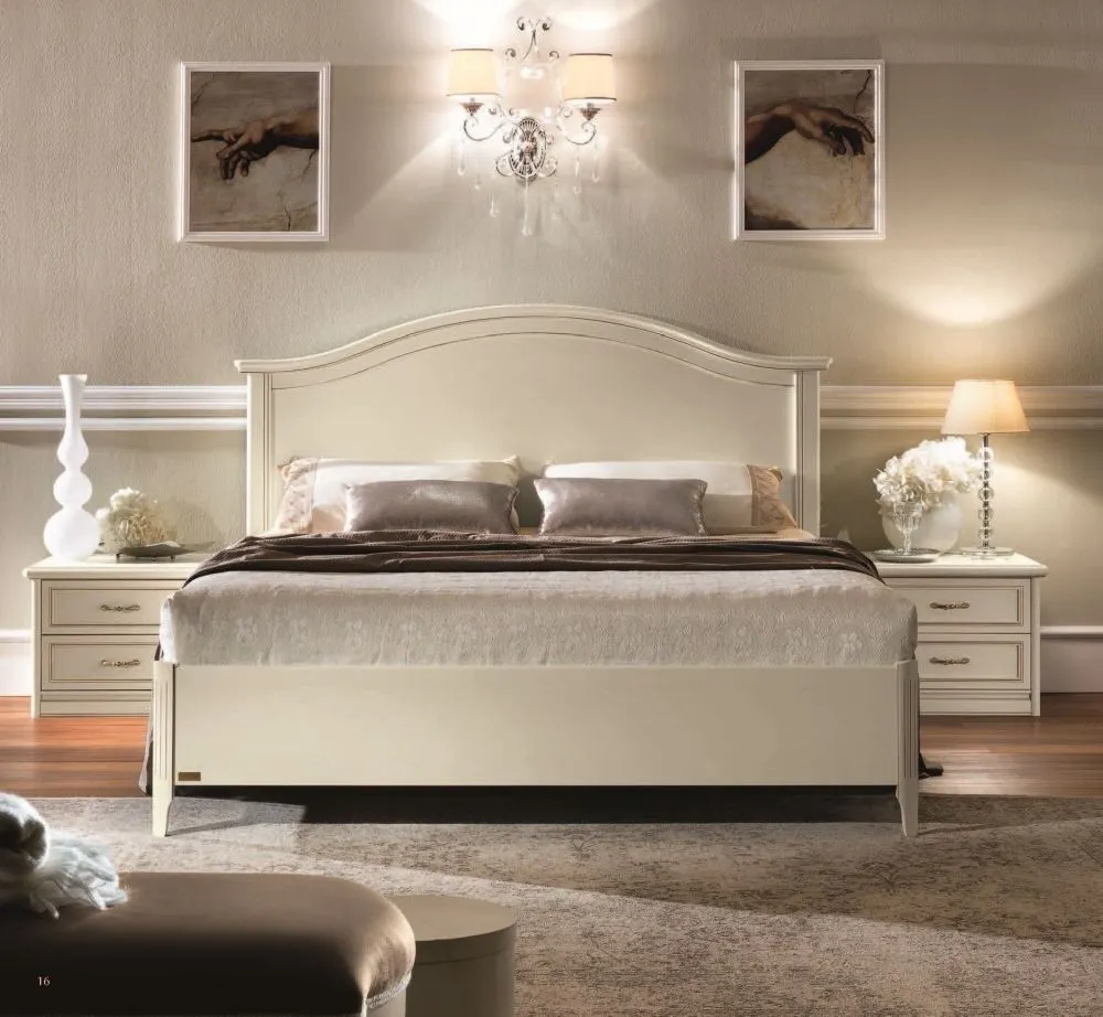 Nostalgia Ricordi Gendarme Queen Size Bed - Antique White