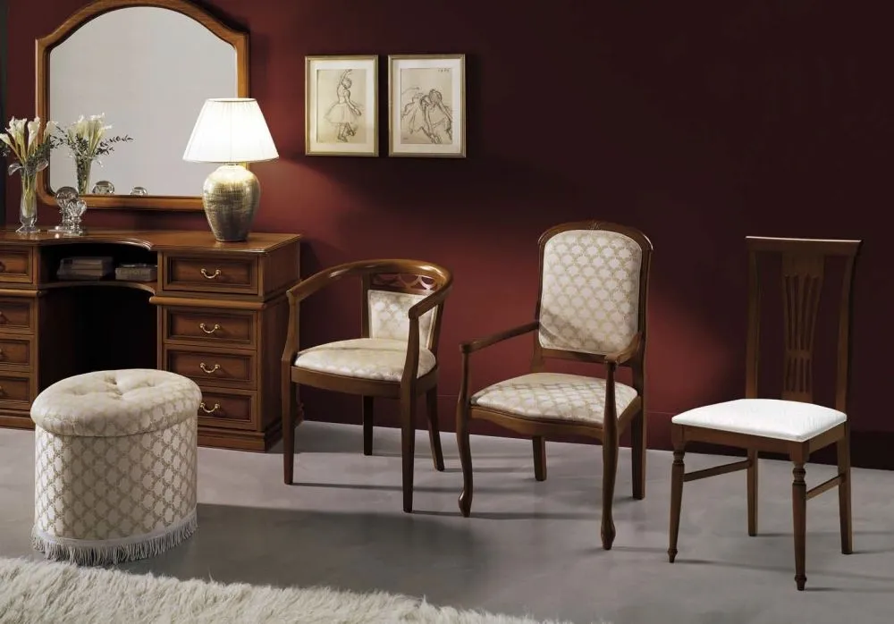 Nostalgia Round Pouf - Crystal