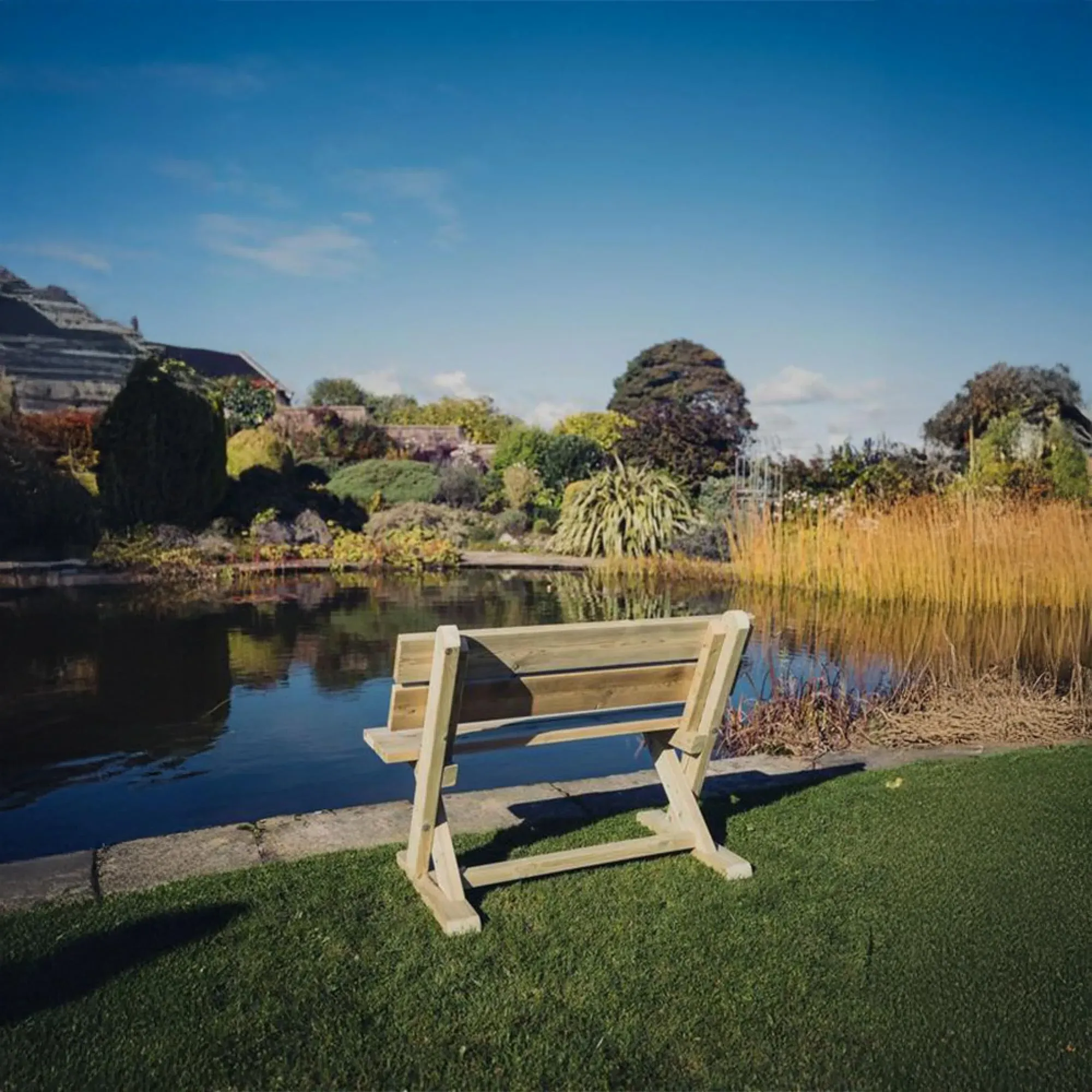 Ashcome 2-Seater Garden Bench - Ivory, Redwood