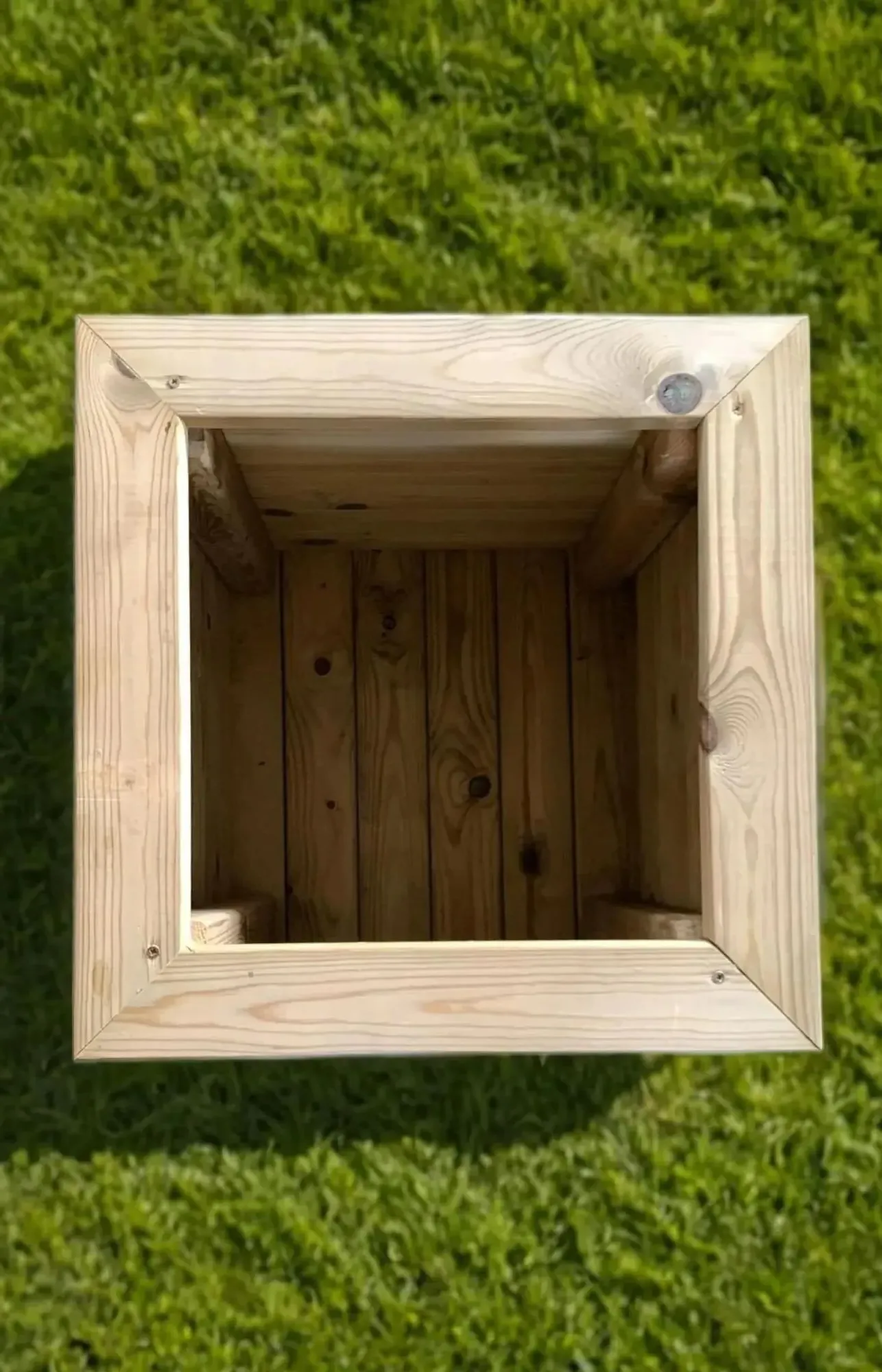 Deluxe Timber Square Garden Planter - Brown