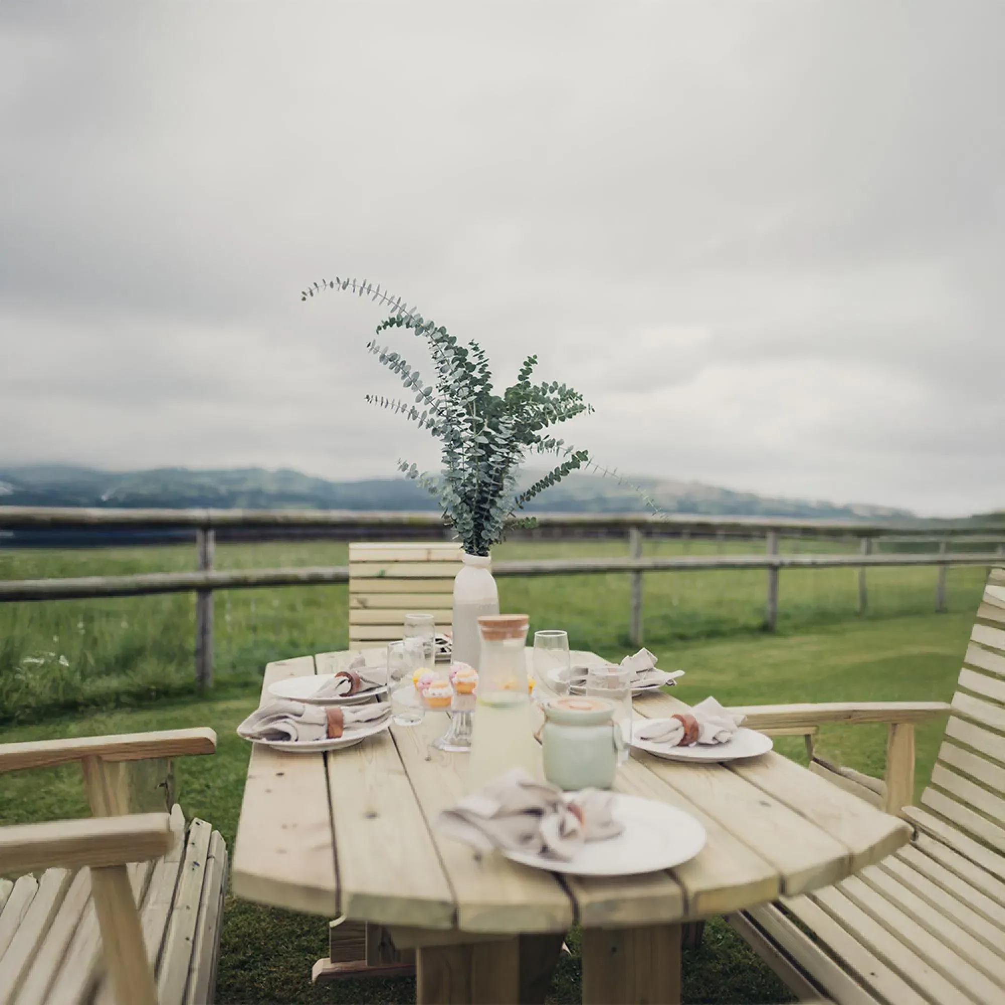 Ergo Redwood Garden Table Set with 2 Chairs 2 Benches - Ivory