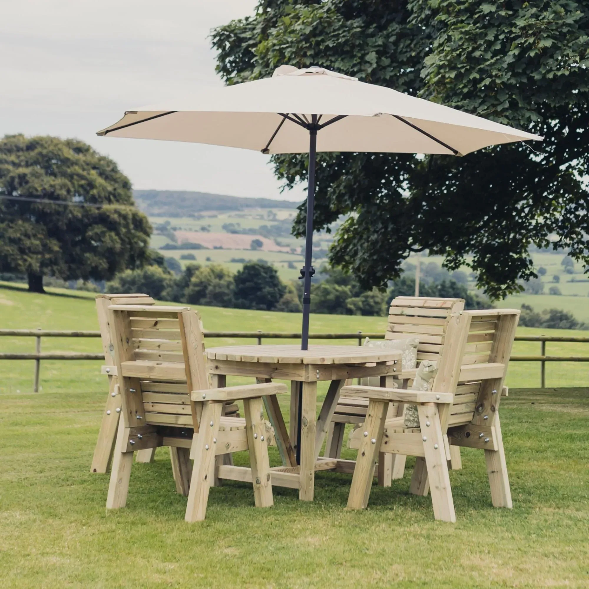 Ergo Timber 4-Seater Round Garden Dining Set