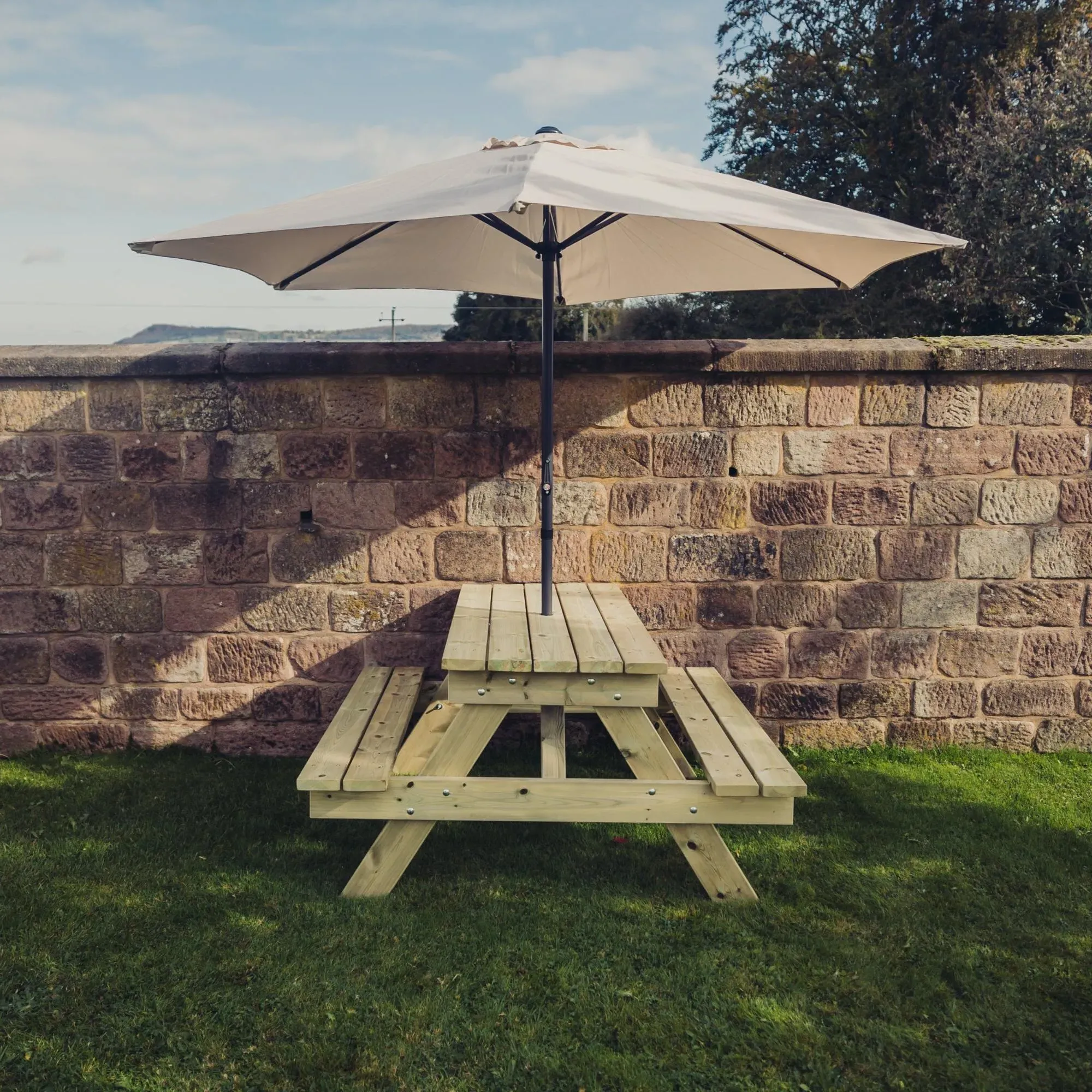 Garden Picnic Table - Redwood