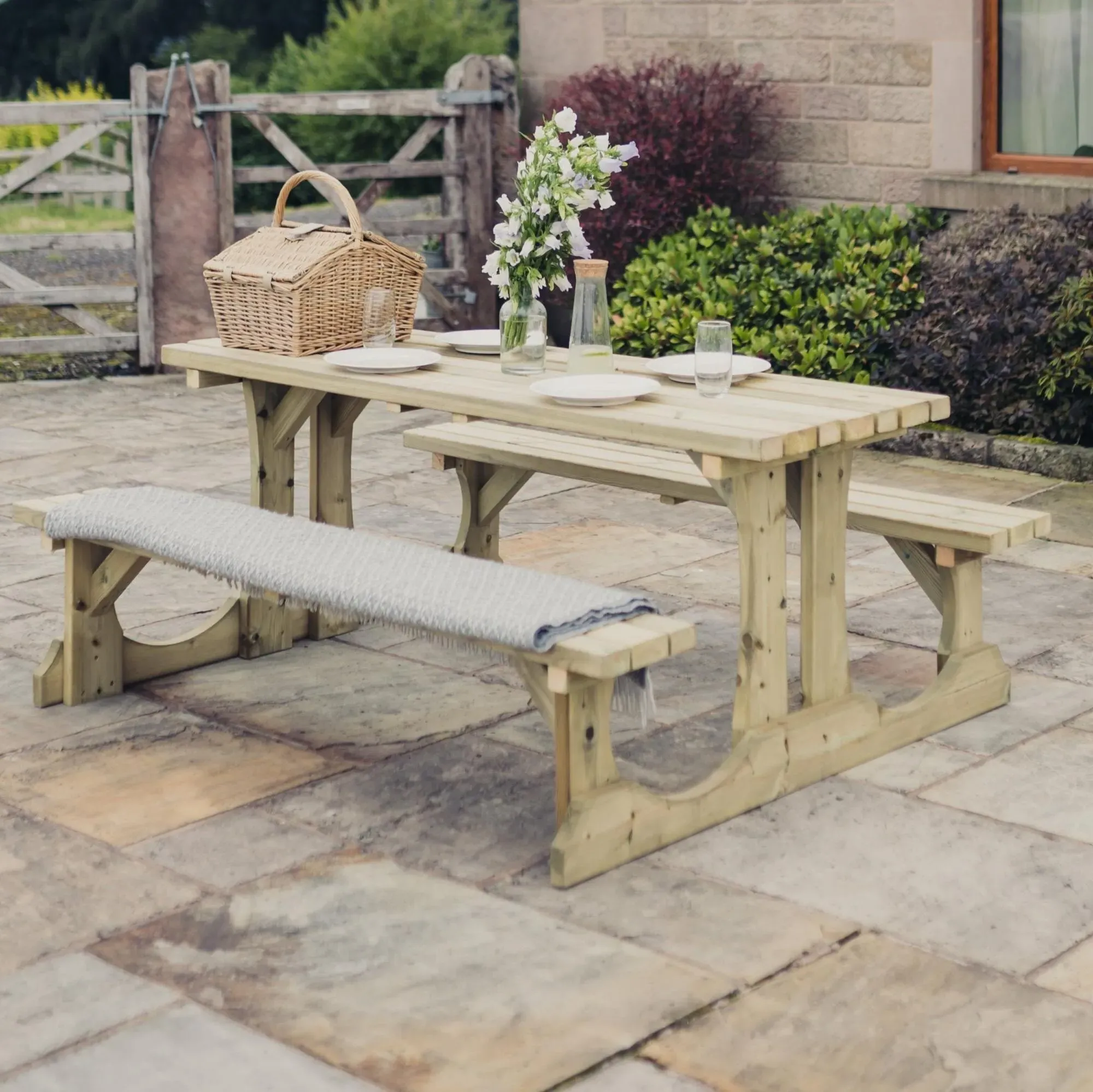Lunar Redwood Garden Picnic Table - 150cm