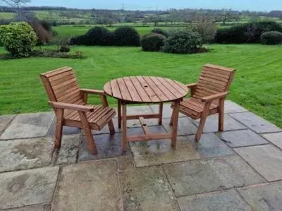 Redwood 2-Seater Round Garden Dining Set - Brown image