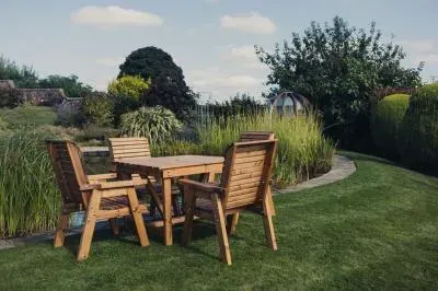 Redwood 4-Seater Square Garden Dining Set - Brown image