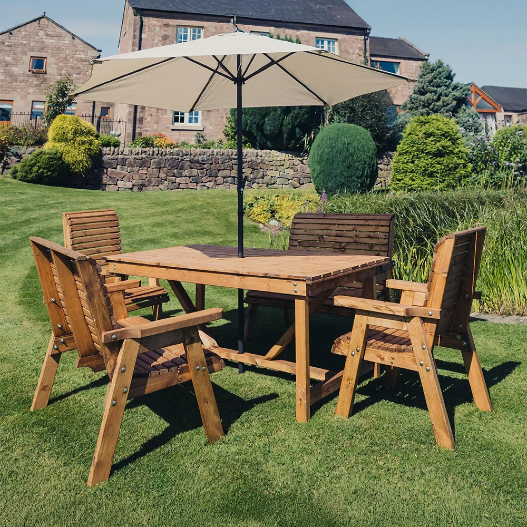 Redwood 6 Seater Garden Dining Set - Brown