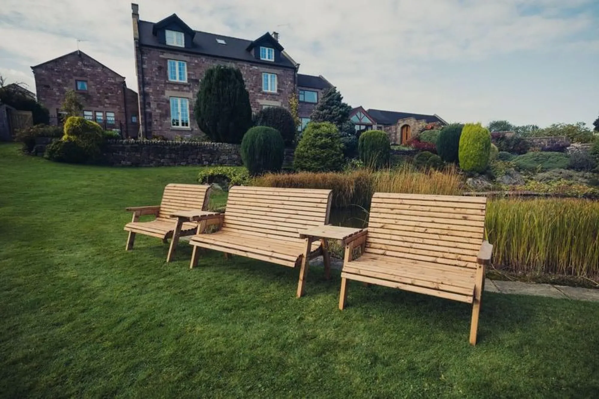 Redwood 7-Seater Garden Bench Set - Brown