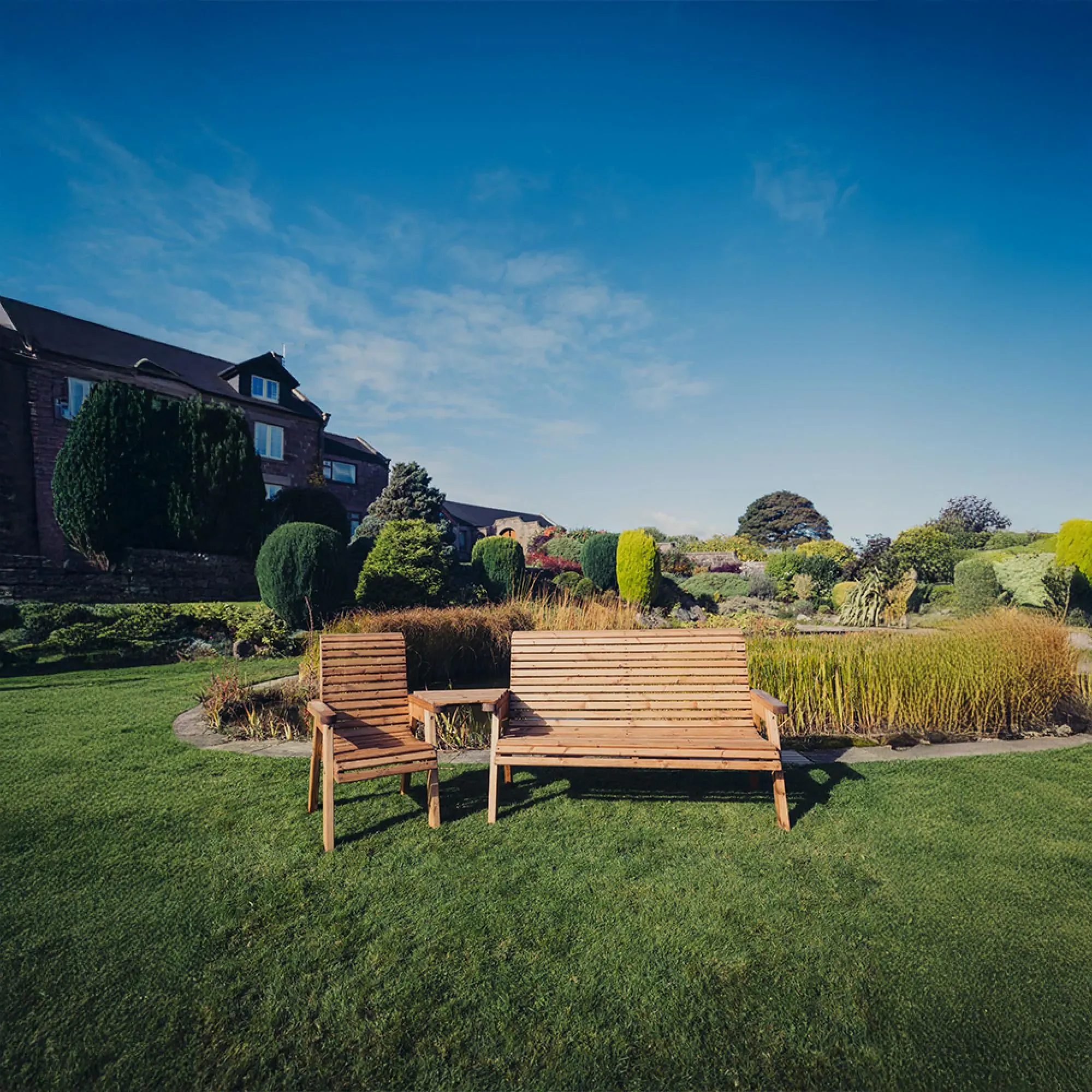 Redwood Angled 3-Seater Garden Bench Set - Brown