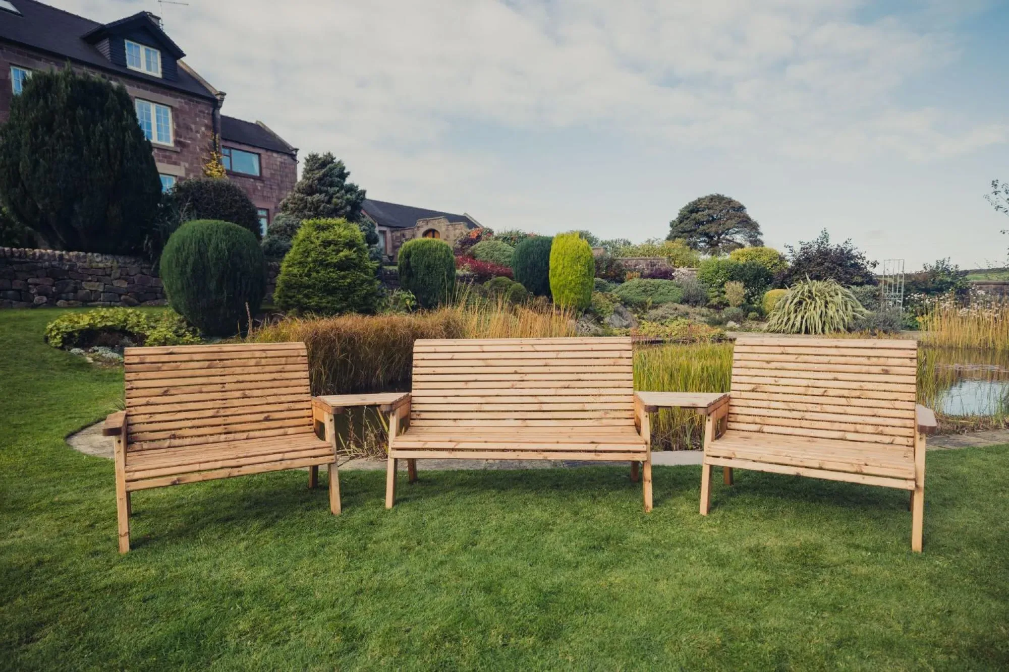 Redwood Angled Garden Benches Set 2x2-Seater 1x3-Seater - Brown