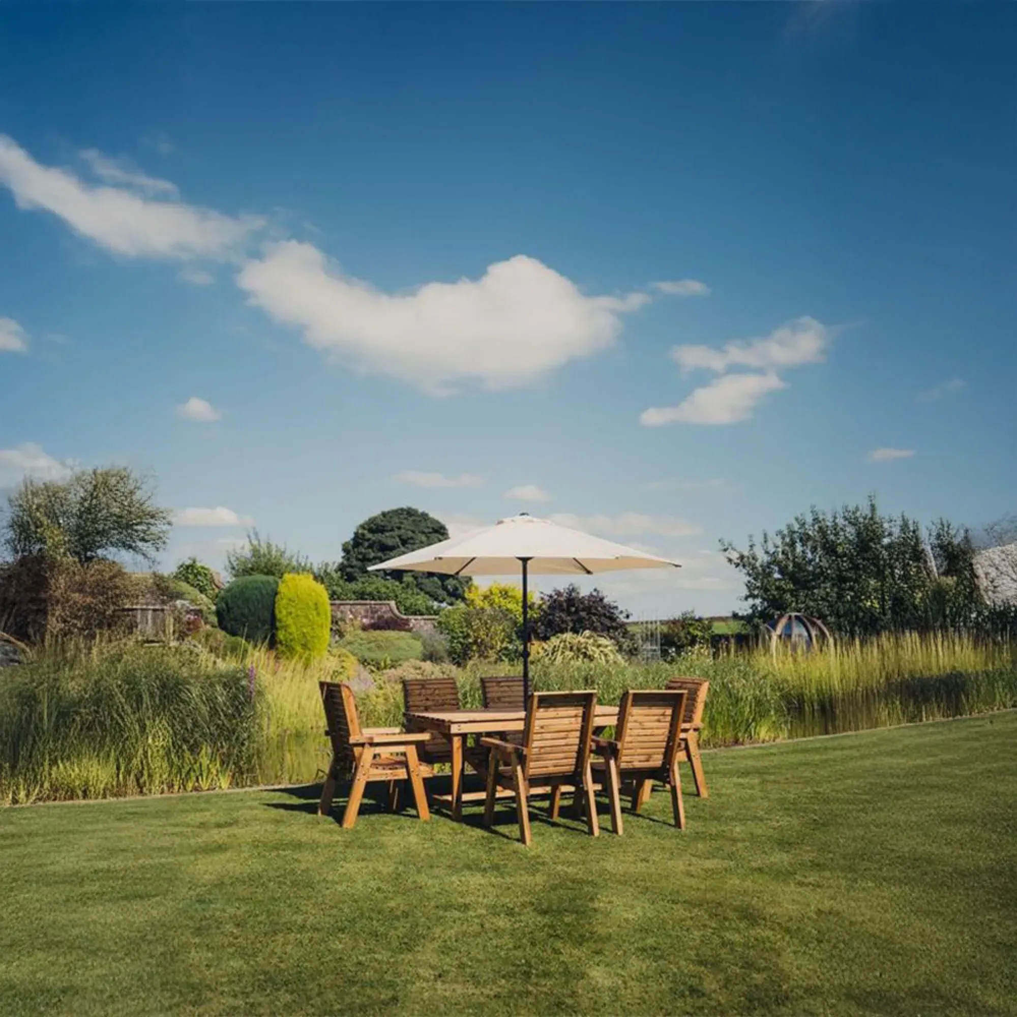 Redwood Rectangular Garden Table Set with 6 Chairs - Brown