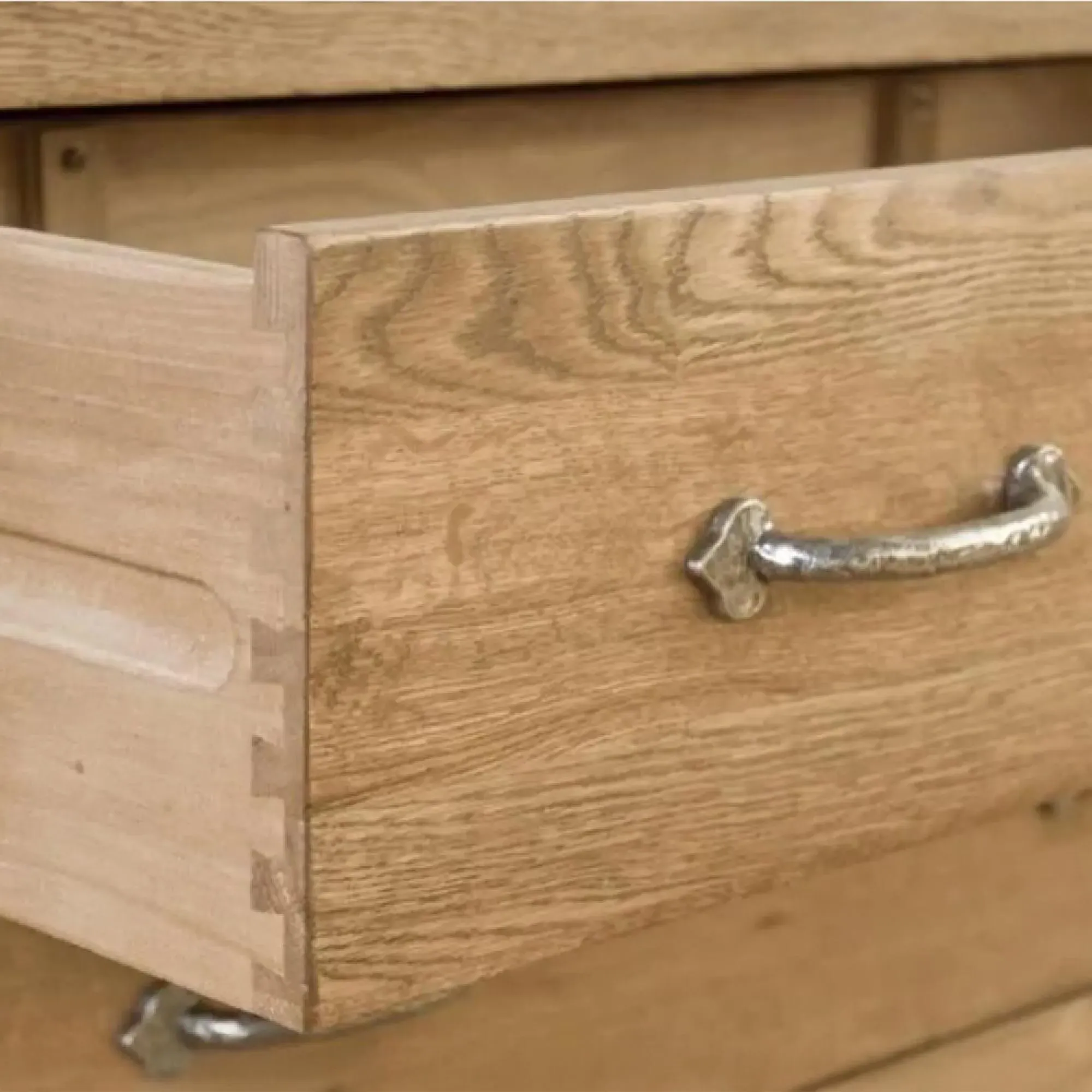 Lyon Oak 3+2 Drawer Chest - Lacquer