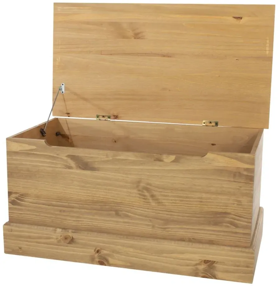 Costilla Pine Ottoman Storage Trunk