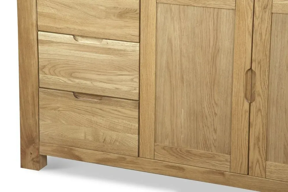 Bergen Oak Medium 2 Door Sideboard with Drawers - Lacquered