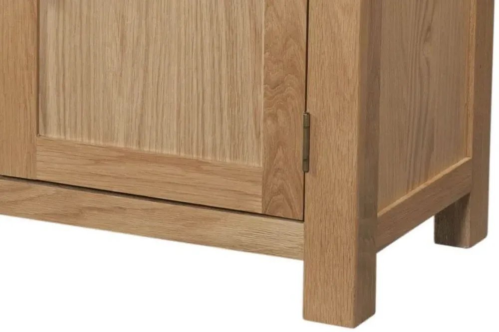 Appleby Oak 137cm 3 Door Sideboard - Light Lacquer