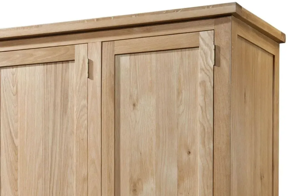 Appleby Oak 3 Door Triple Wardrobe - Light Lacquer, Oak
