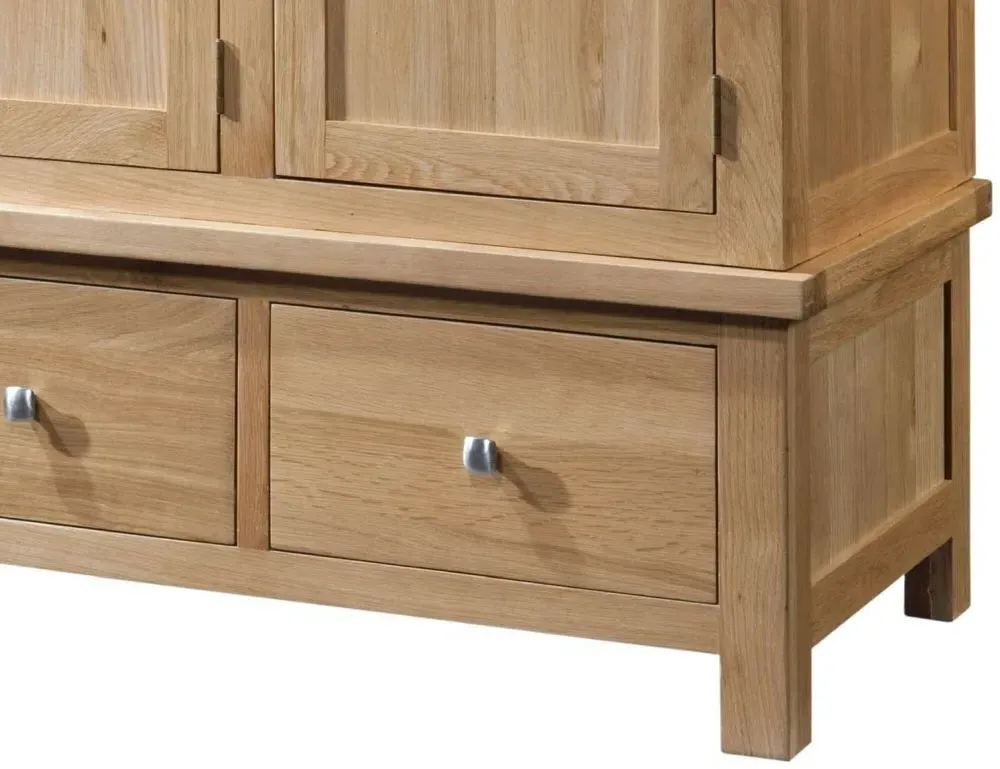 Appleby Oak 3 Door Triple Wardrobe - Light Lacquer, Oak