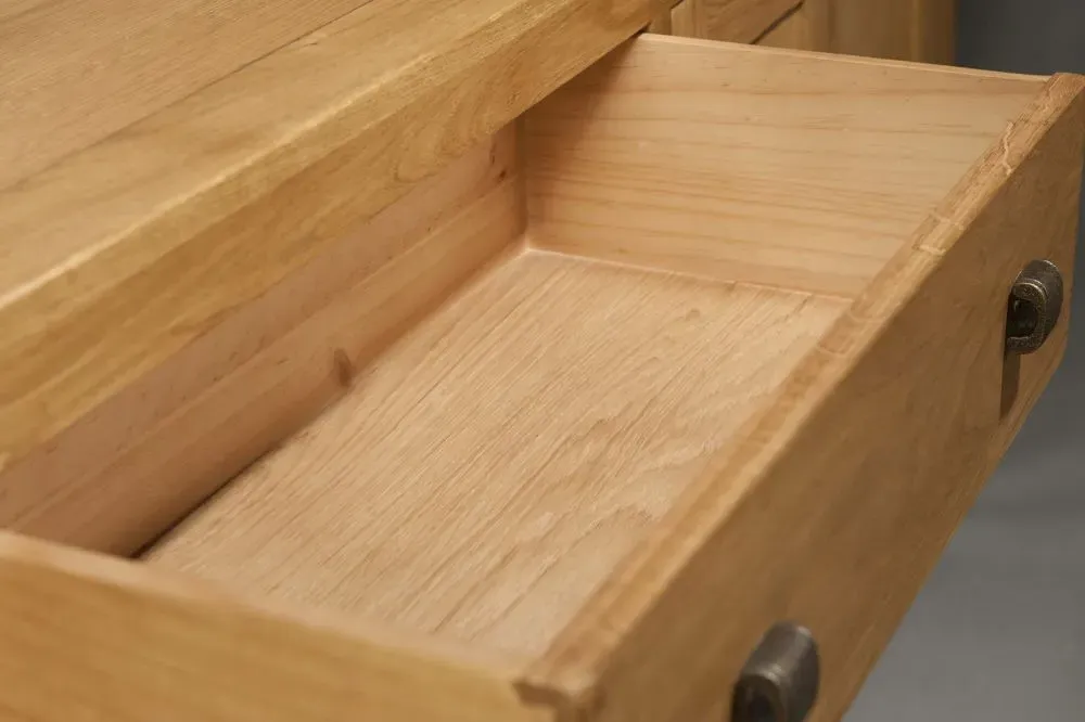 Curve Oak 3+4 Drawer Chest - Wax