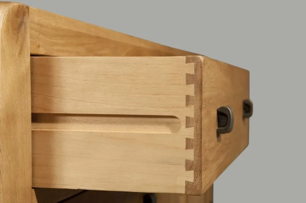 Curve Oak 3+4 Drawer Chest - Wax