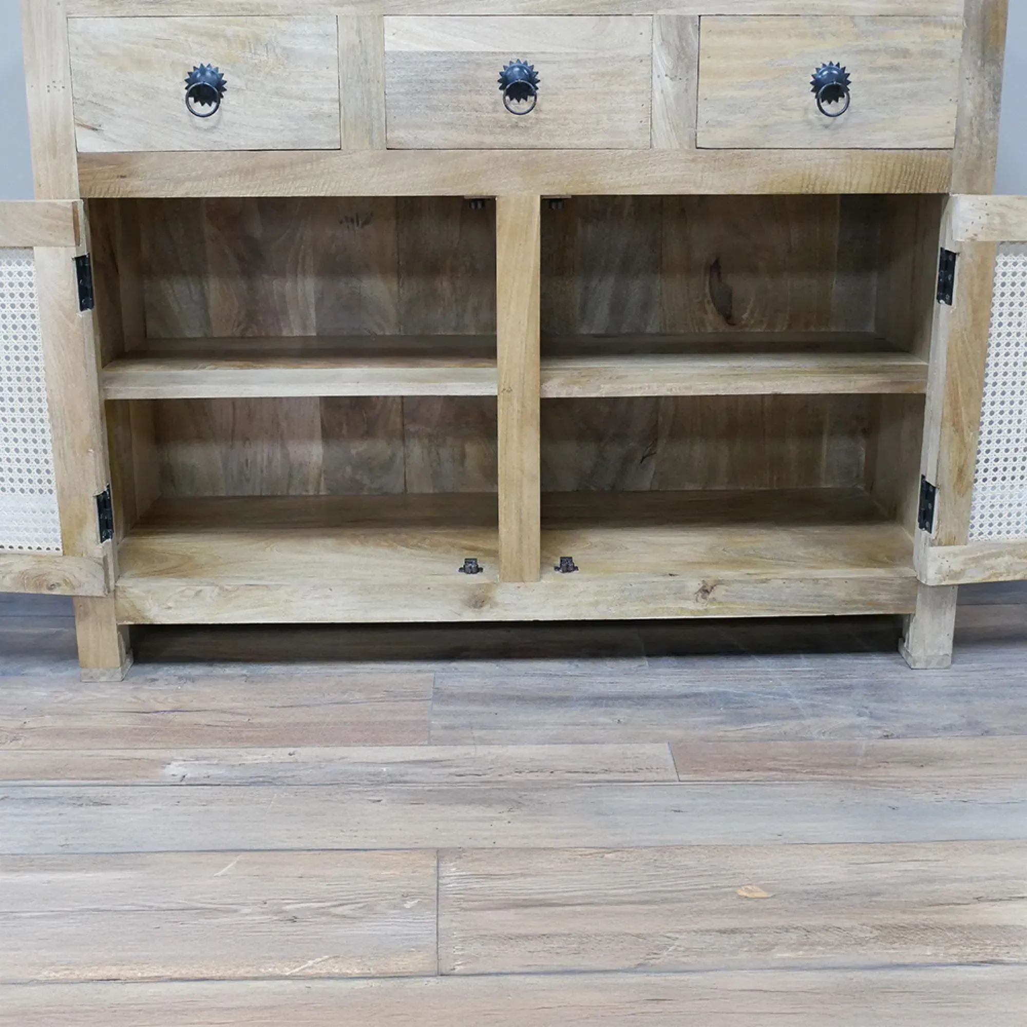 2 Door Medium Sideboard - Natural, Acacia Wood