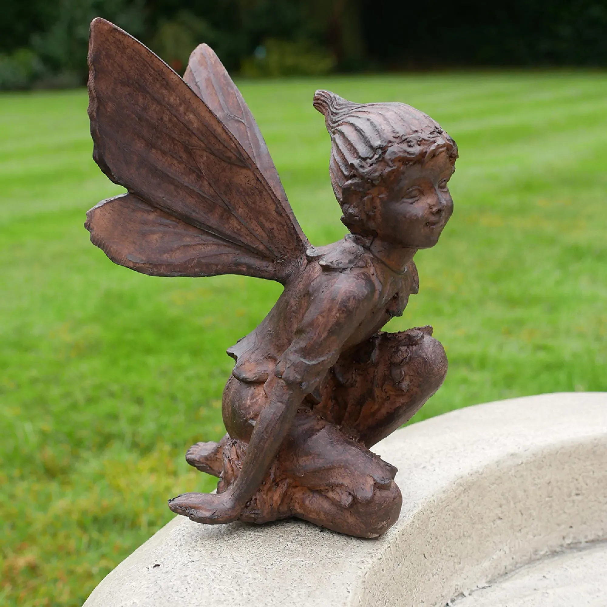 Bird Bath with Fairies - Off White